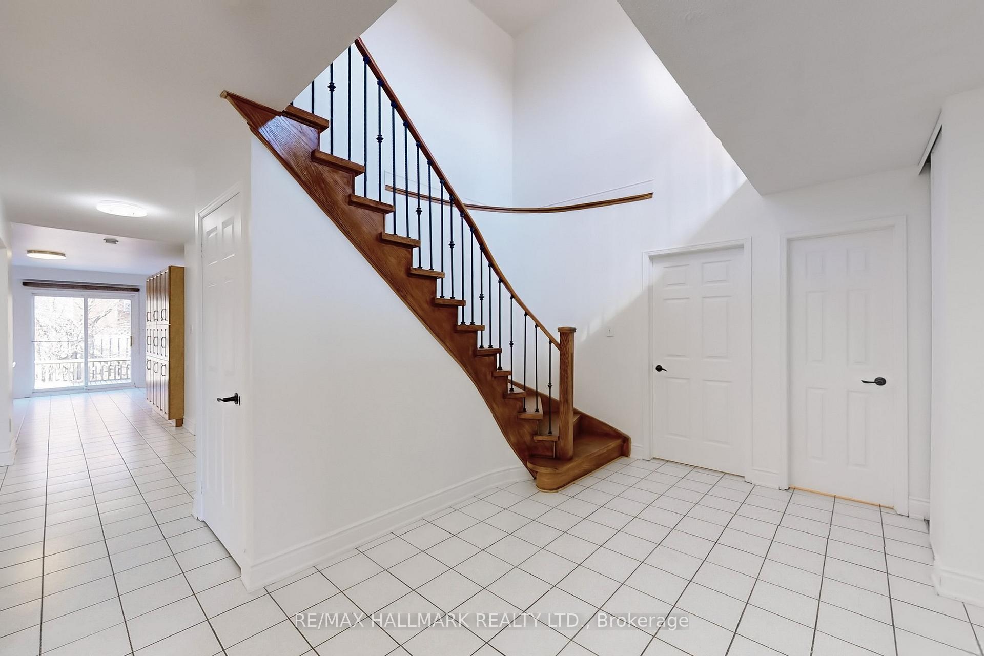 Photo 12 of 50 Squire Drive, Richmond Hill, Devonsleigh — HOMEH
