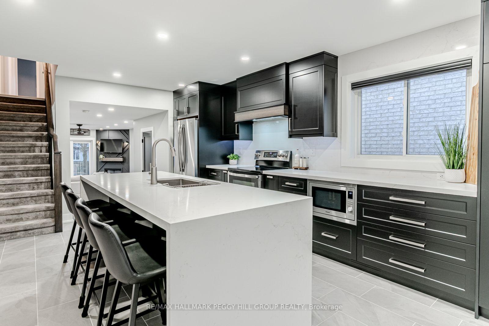 Photo 4 of 50 Downing Crescent, Barrie, Holly — HOMEH