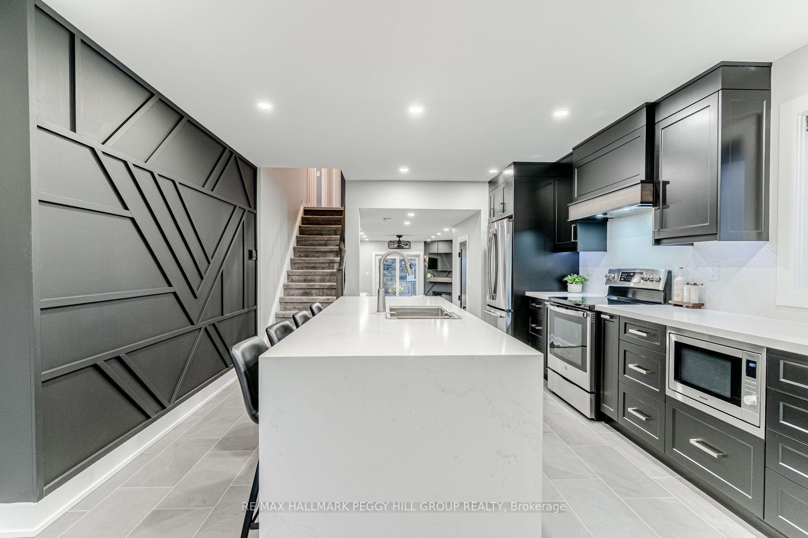 Photo 5 of 50 Downing Crescent, Barrie, Holly — HOMEH
