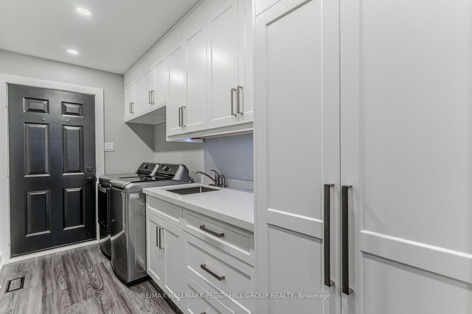 Photo 9 of 50 Downing Crescent, Barrie, Holly — HOMEH
