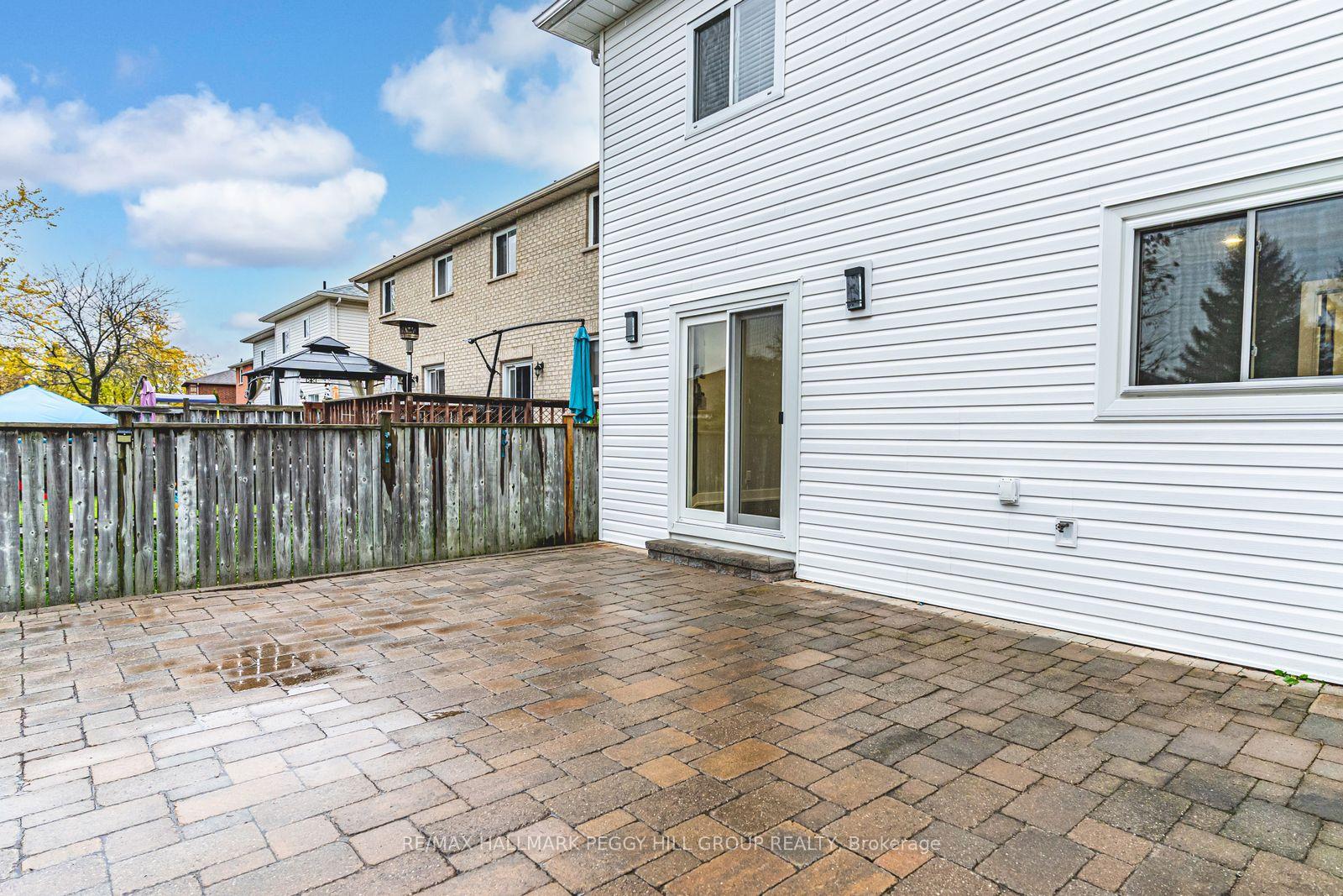 Photo 19 of 50 Downing Crescent, Barrie, Holly — HOMEH