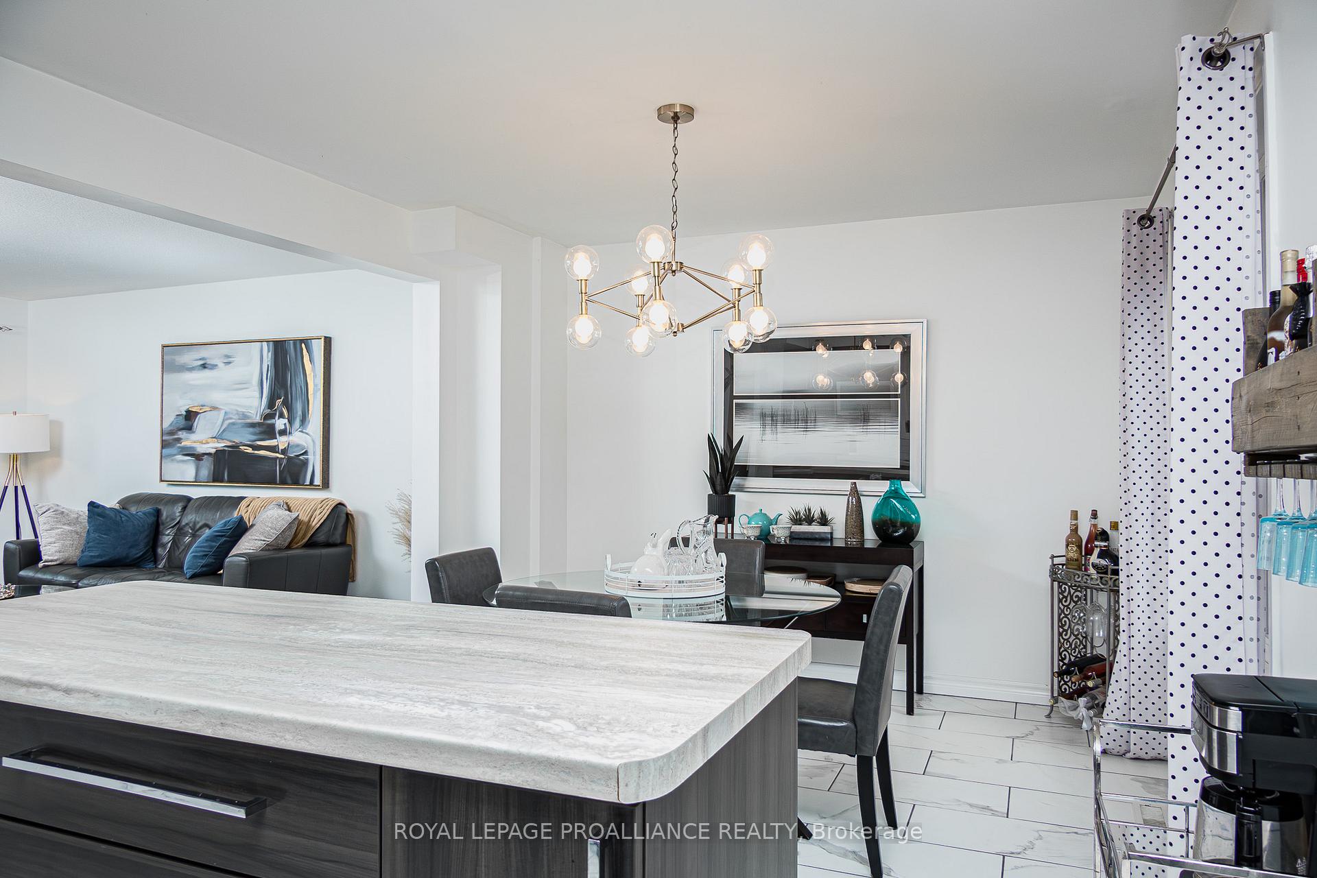 Photo 12 of 617 Front Street, Quinte West, Trenton Ward — HOMEH