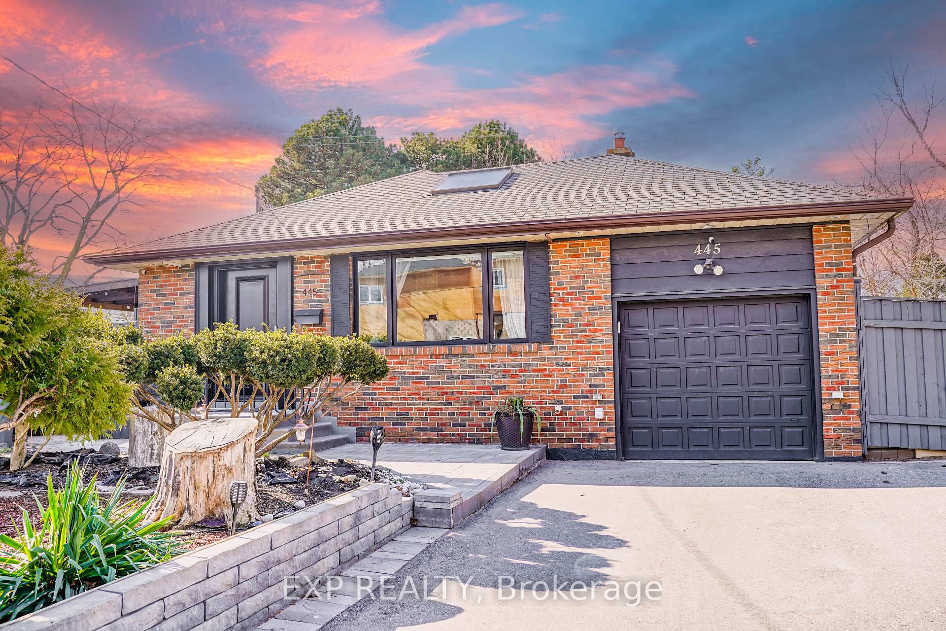 Front of 445 Selsey Drive N
