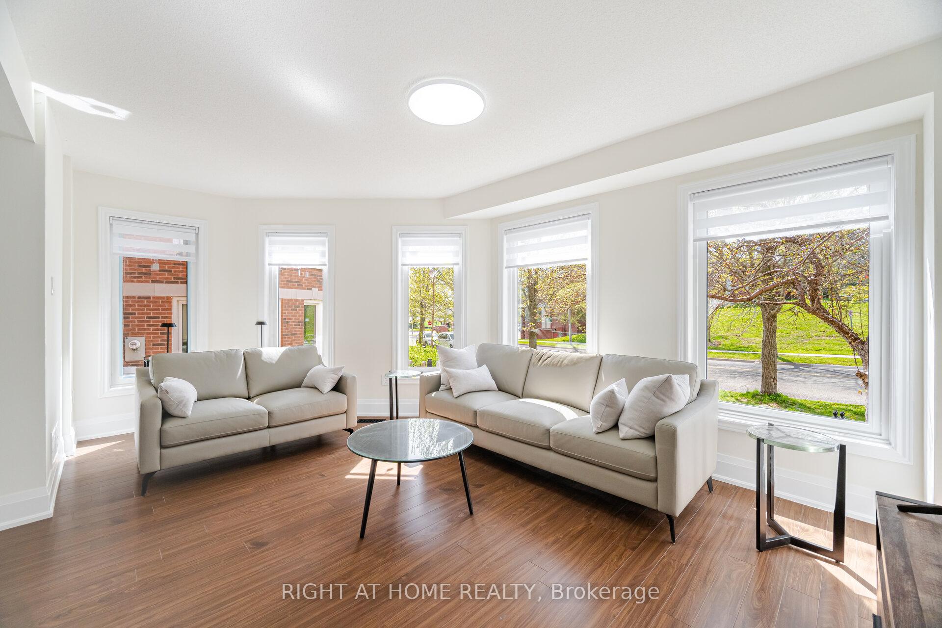 Photo 6 of 135 John West Way, Aurora, Bayview Wellington — HOMEH
