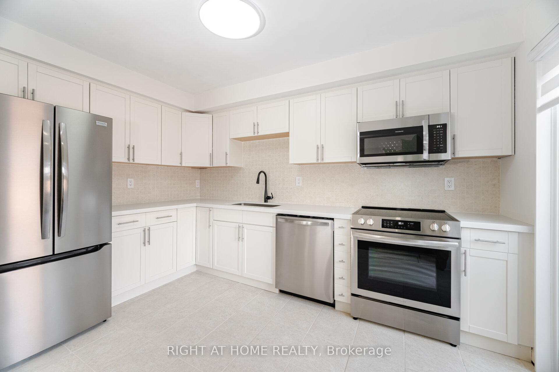 Photo 12 of 135 John West Way, Aurora, Bayview Wellington — HOMEH
