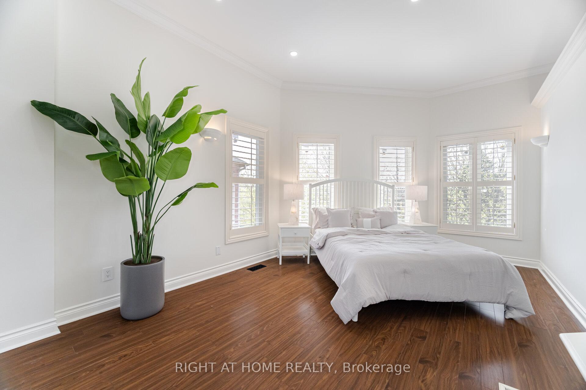 Photo 14 of 135 John West Way, Aurora, Bayview Wellington — HOMEH