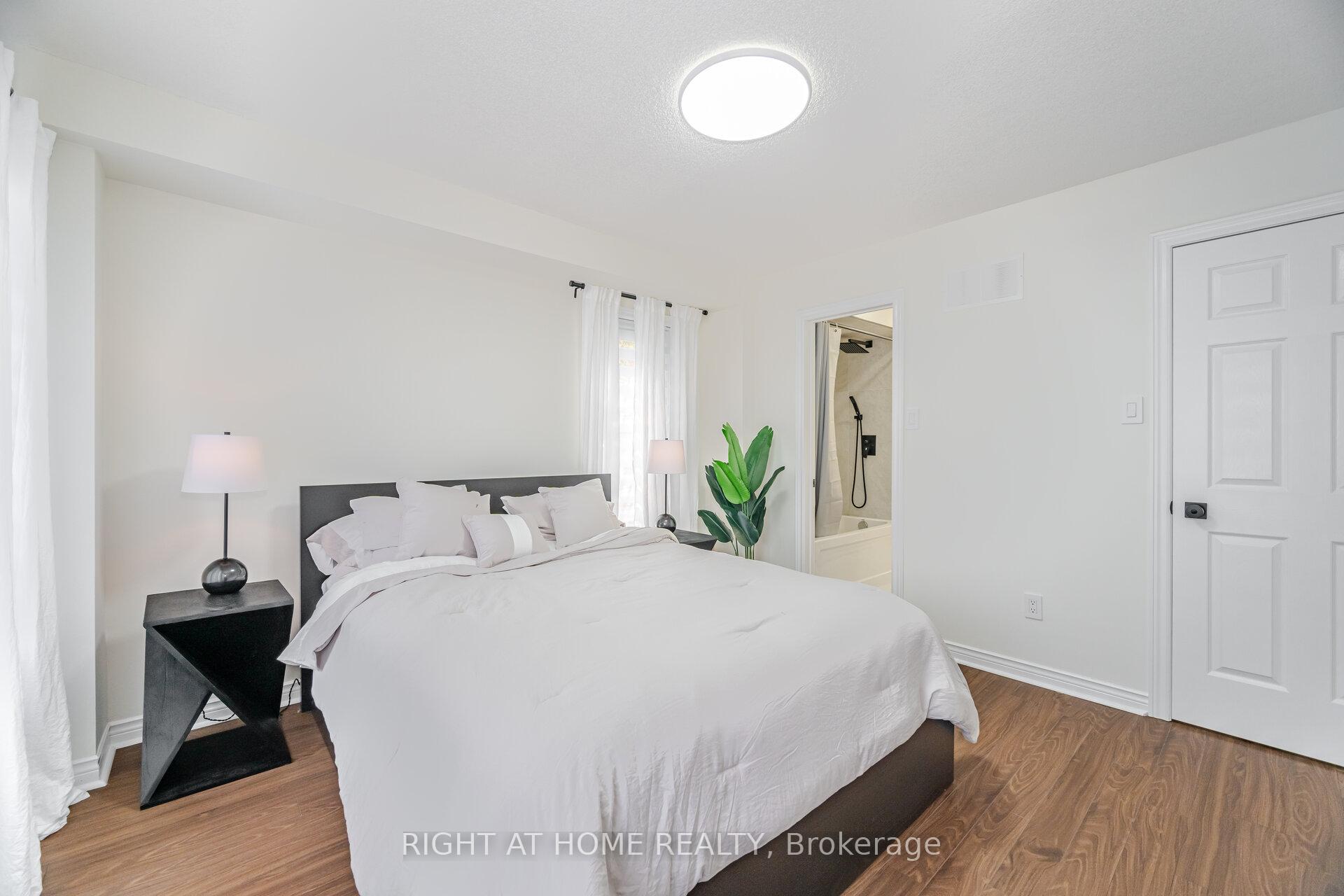 Photo 21 of 135 John West Way, Aurora, Bayview Wellington — HOMEH