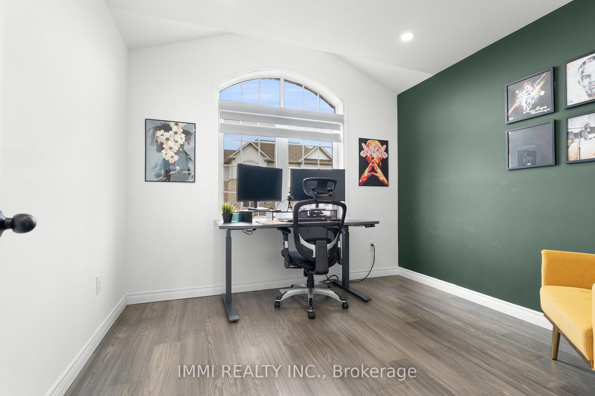 Photo 19 of 38 Barnfield Crescent, Ajax, Central East — HOMEH