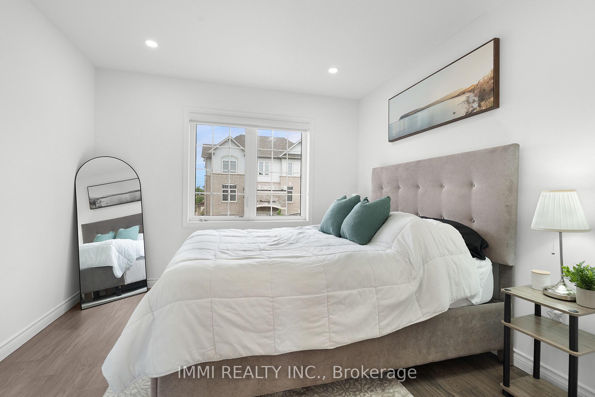 Photo 13 of 38 Barnfield Crescent, Ajax, Central East — HOMEH