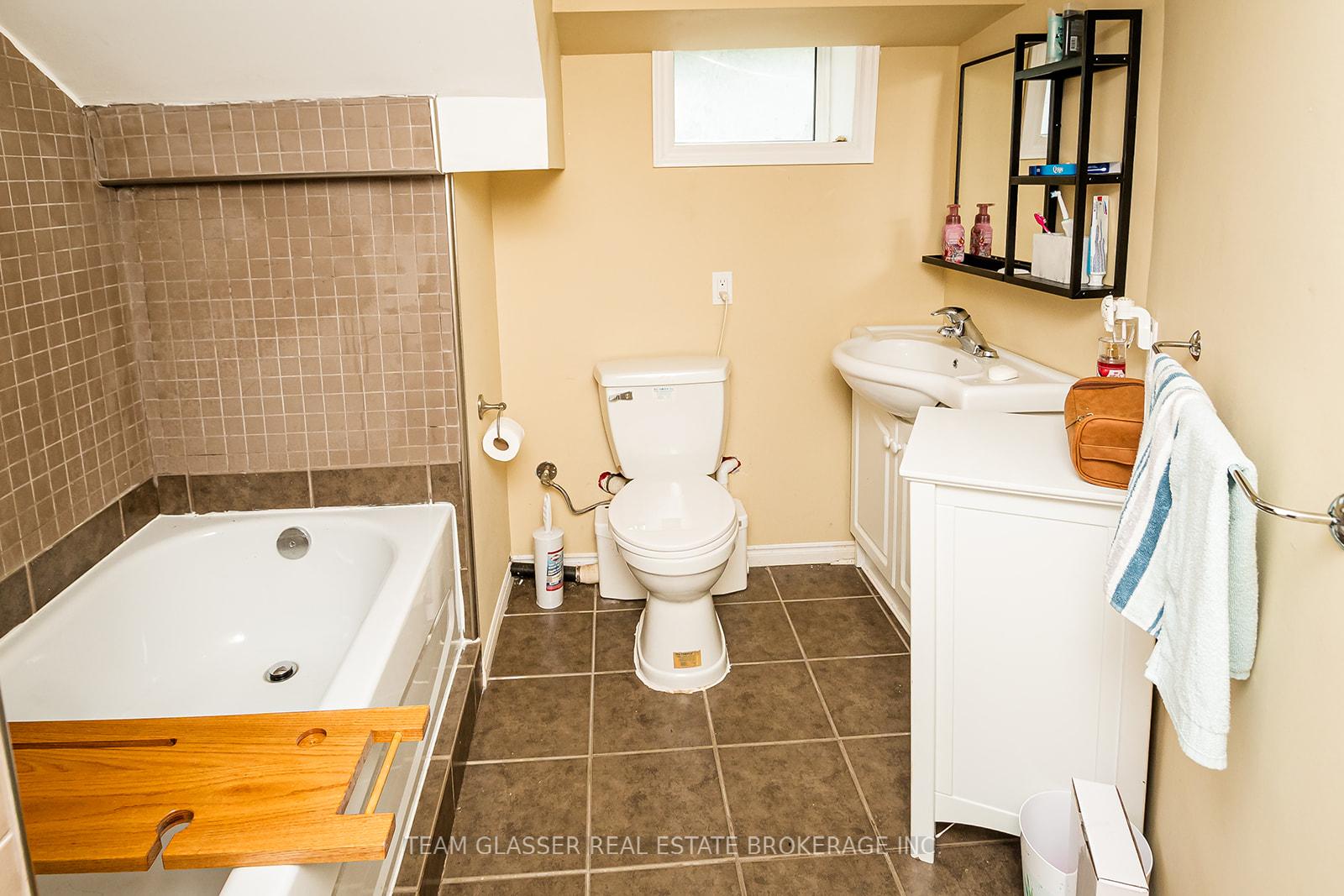 Photo 25 of 47 Murray Street, Aylmer — HOMEH