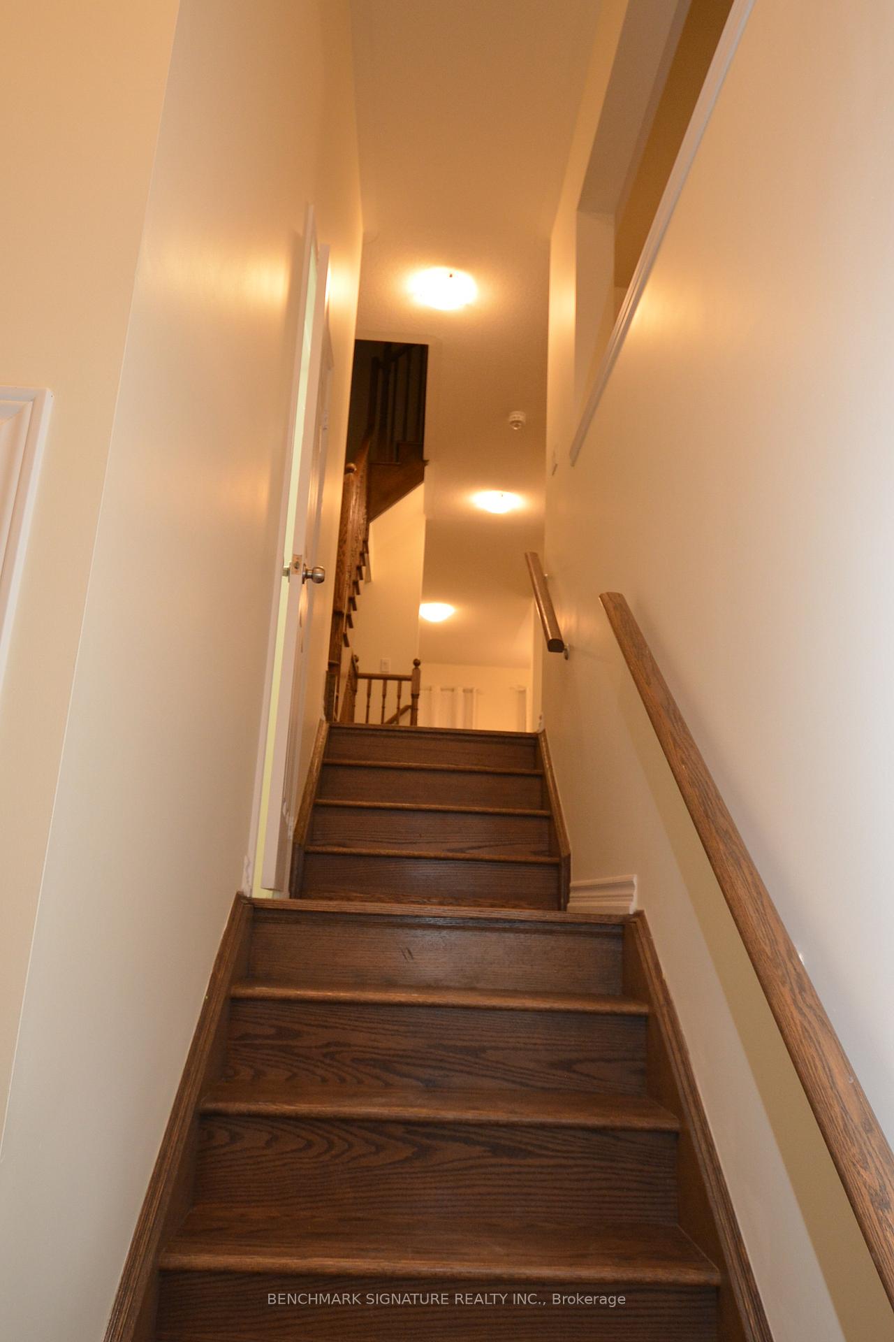 Photo 1 of 46 Farooq Boulevard, Vaughan, Vellore Village — HOMEH