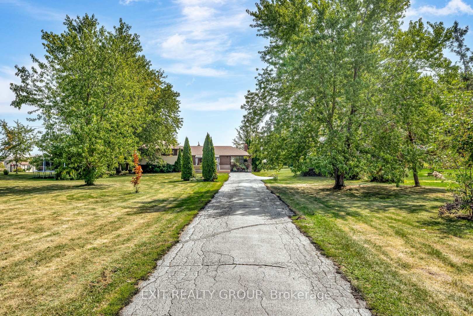 Photo 3 of 280 Massassauga Road, Prince Edward County, Ameliasburg Ward — HOMEH