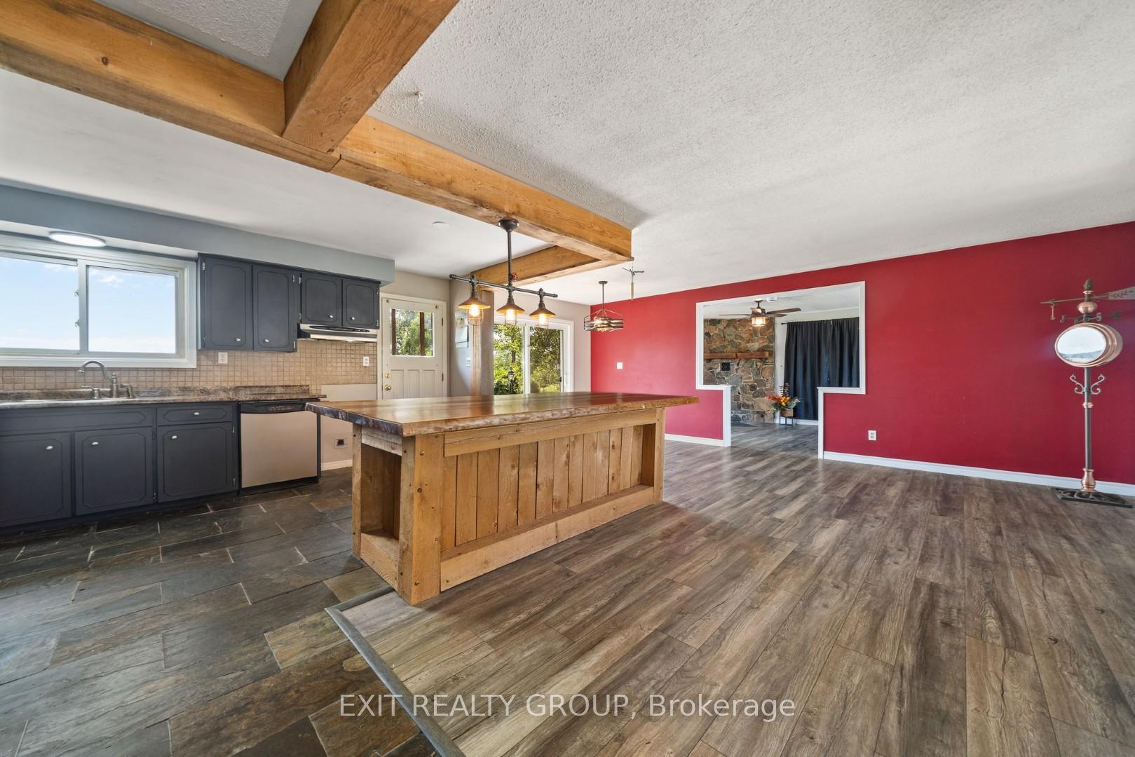 Photo 16 of 280 Massassauga Road, Prince Edward County, Ameliasburg Ward — HOMEH