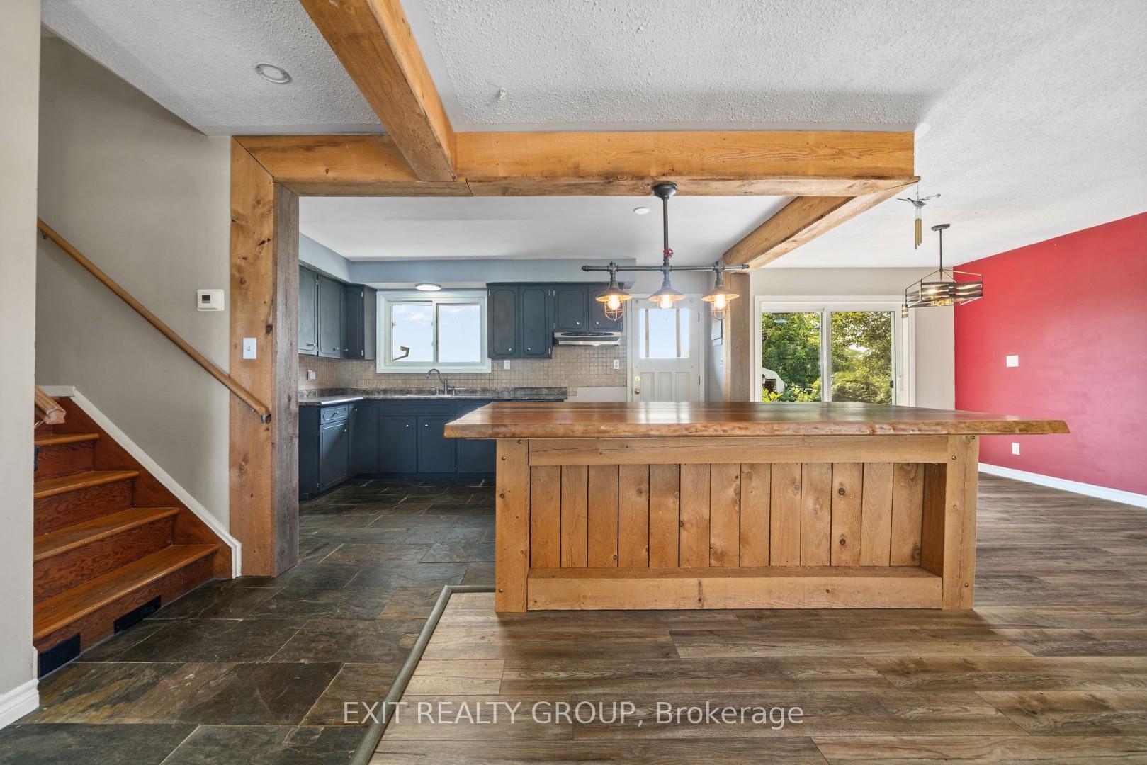 Photo 17 of 280 Massassauga Road, Prince Edward County, Ameliasburg Ward — HOMEH
