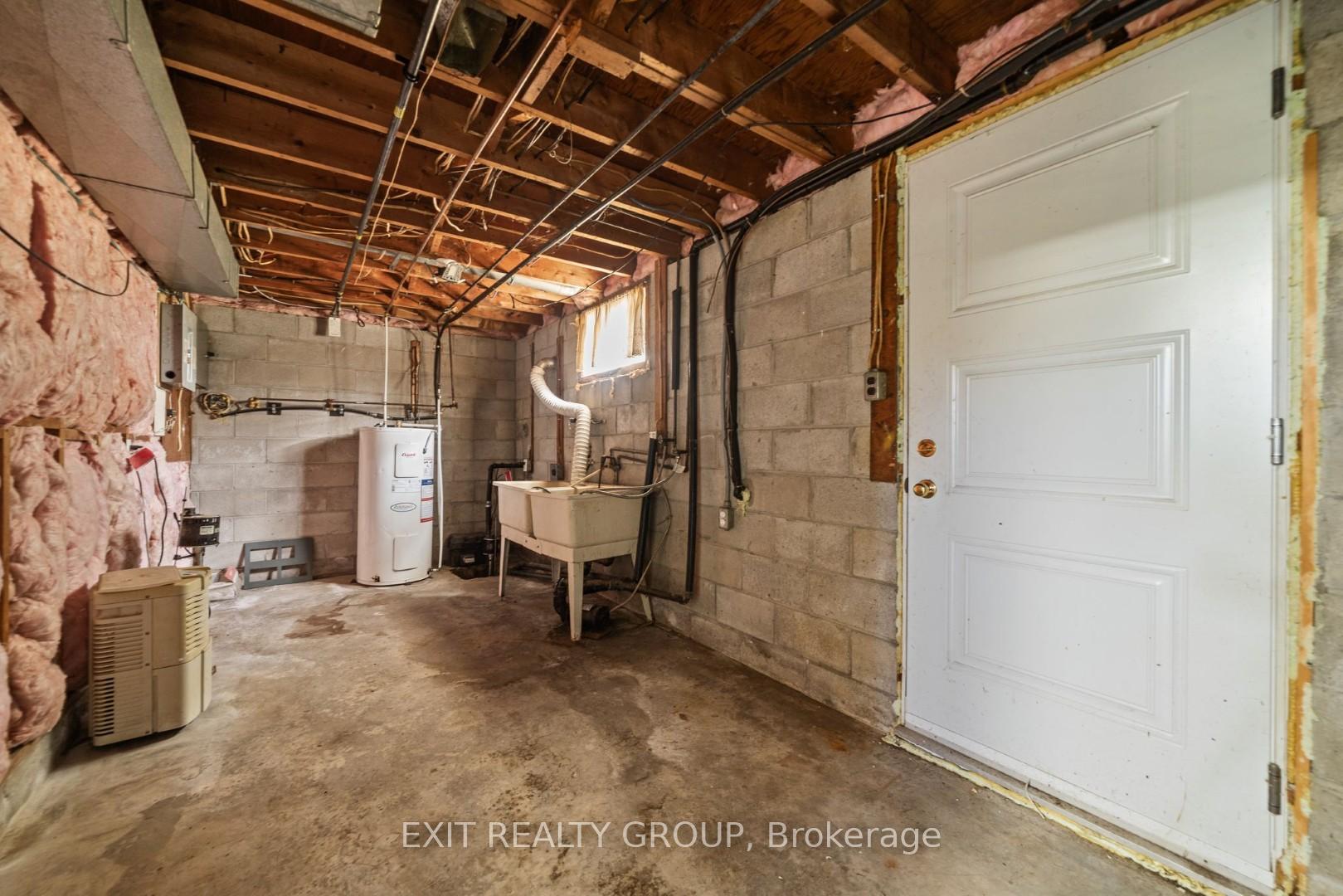 Photo 35 of 280 Massassauga Road, Prince Edward County, Ameliasburg Ward — HOMEH