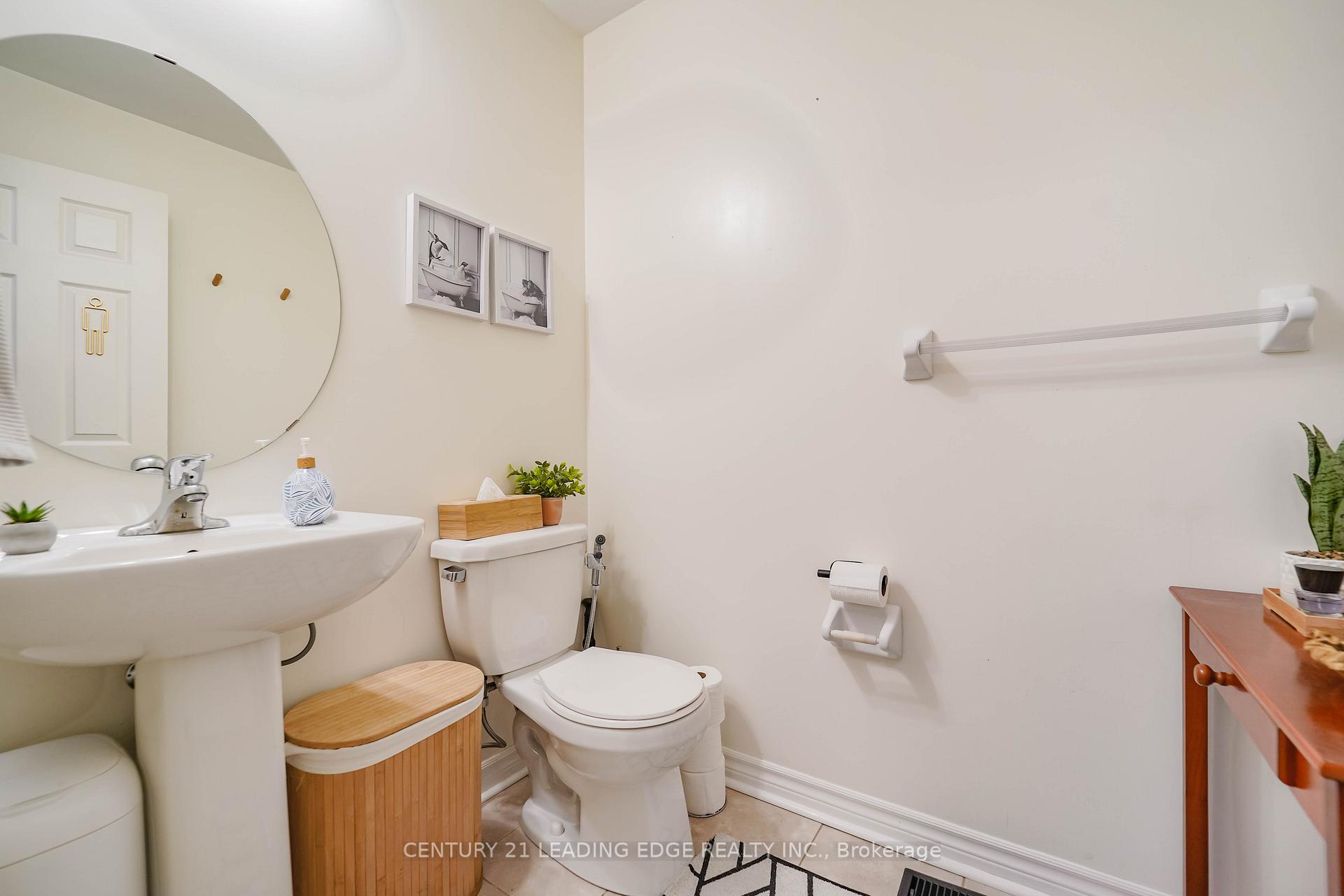 Photo 8 of 83 Mantz Crescent, Whitby, Taunton North — HOMEH