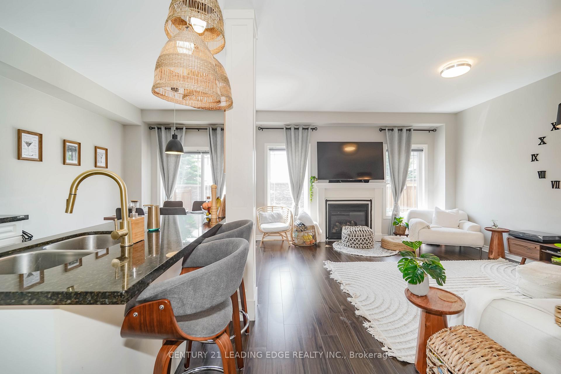 Photo 10 of 83 Mantz Crescent, Whitby, Taunton North — HOMEH