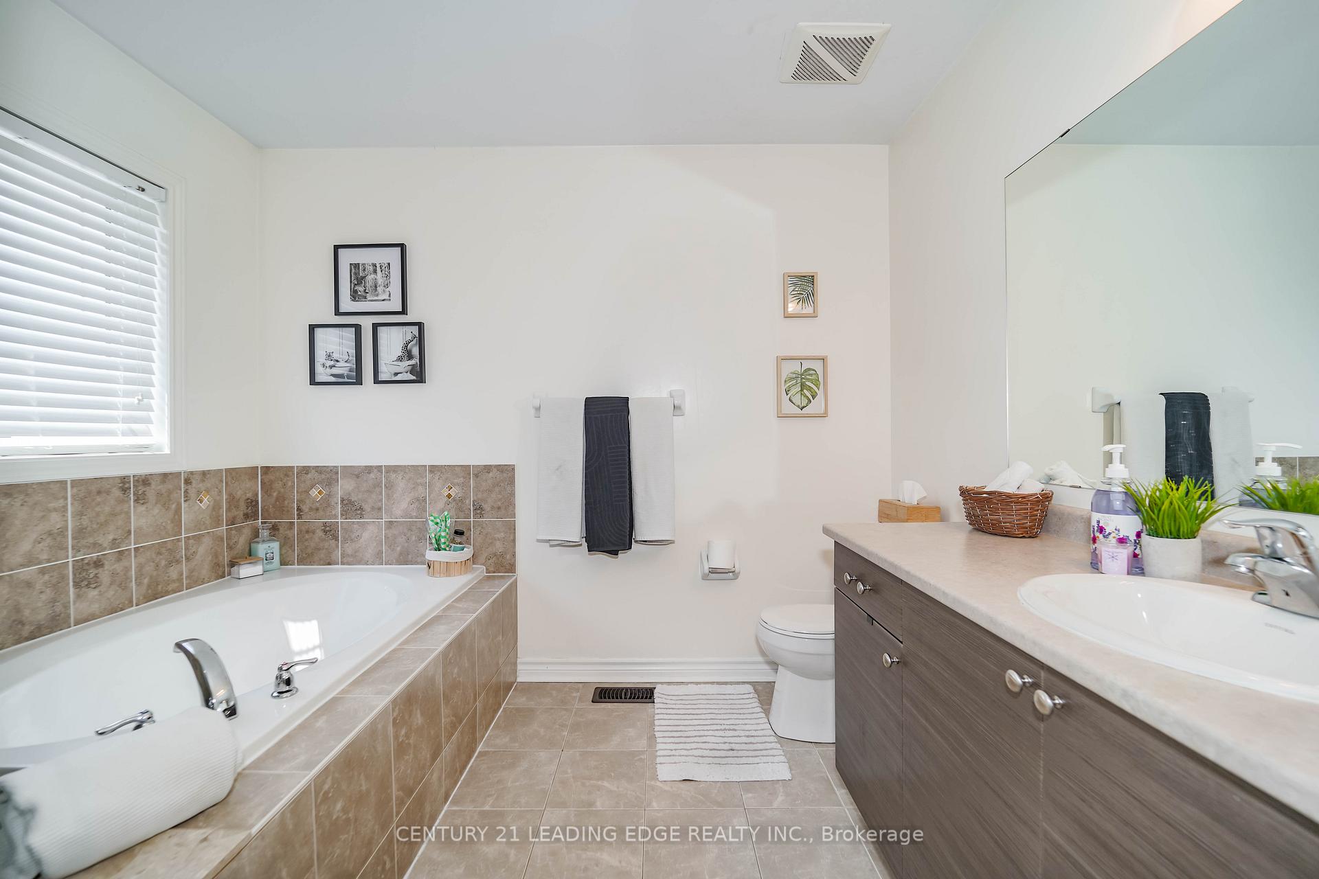 Photo 29 of 83 Mantz Crescent, Whitby, Taunton North — HOMEH