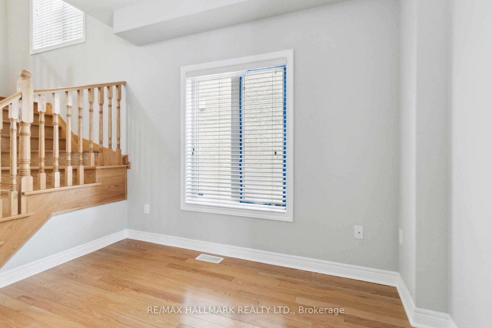 Photo 8 of 140 Black Maple Crescent, Vaughan, Patterson — HOMEH