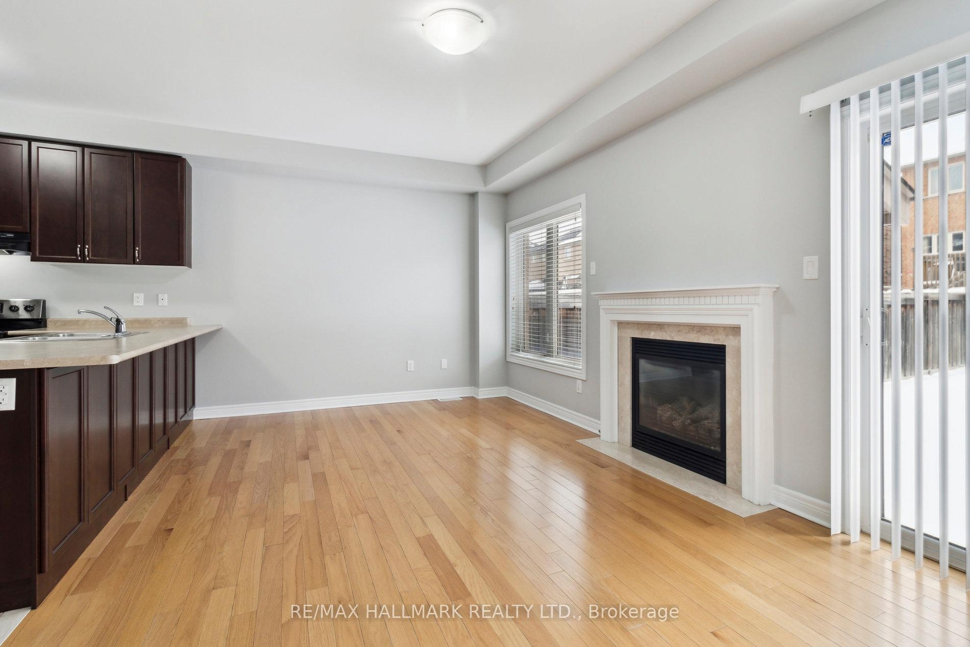 Photo 17 of 140 Black Maple Crescent, Vaughan, Patterson — HOMEH