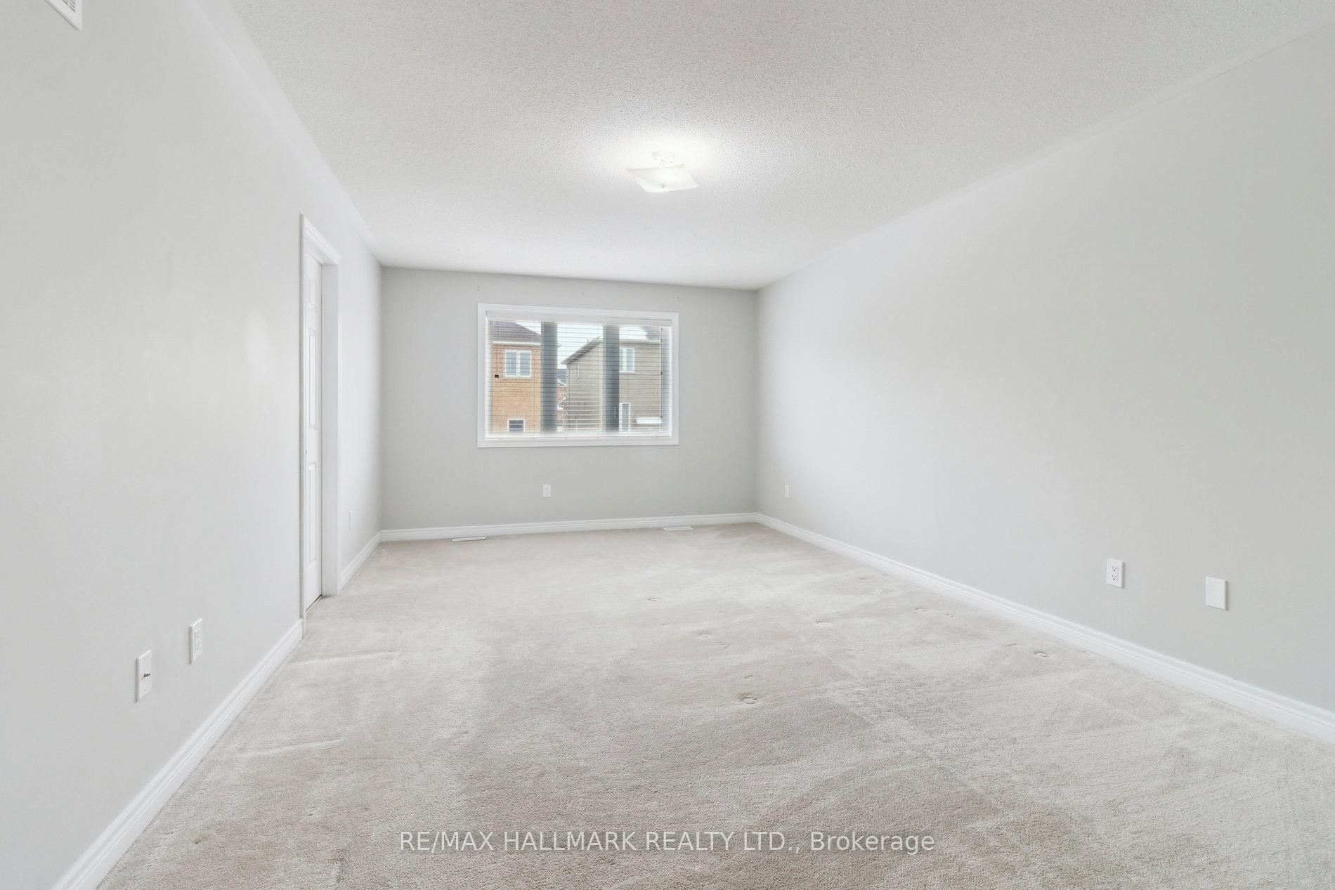 Photo 19 of 140 Black Maple Crescent, Vaughan, Patterson — HOMEH