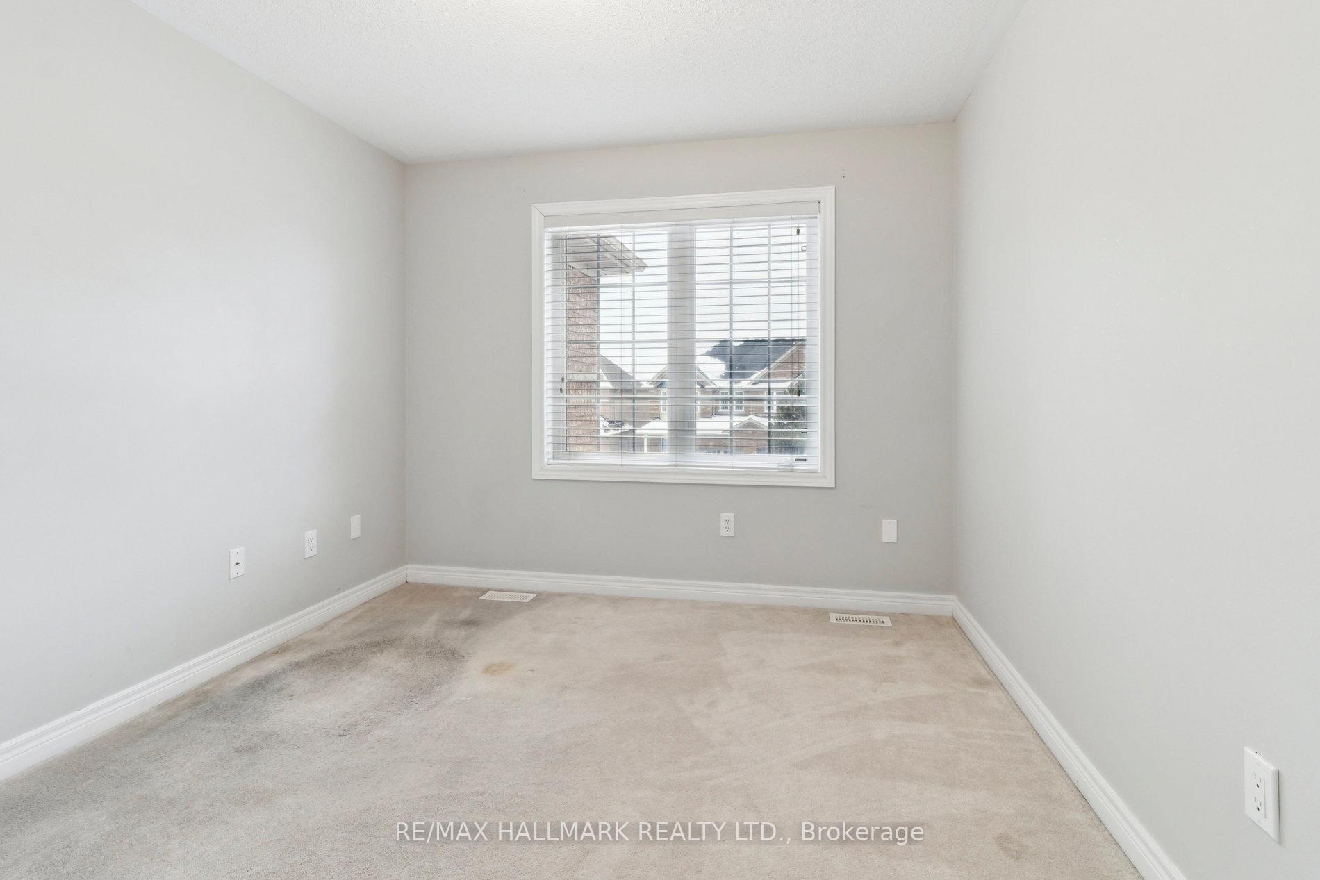 Photo 27 of 140 Black Maple Crescent, Vaughan, Patterson — HOMEH