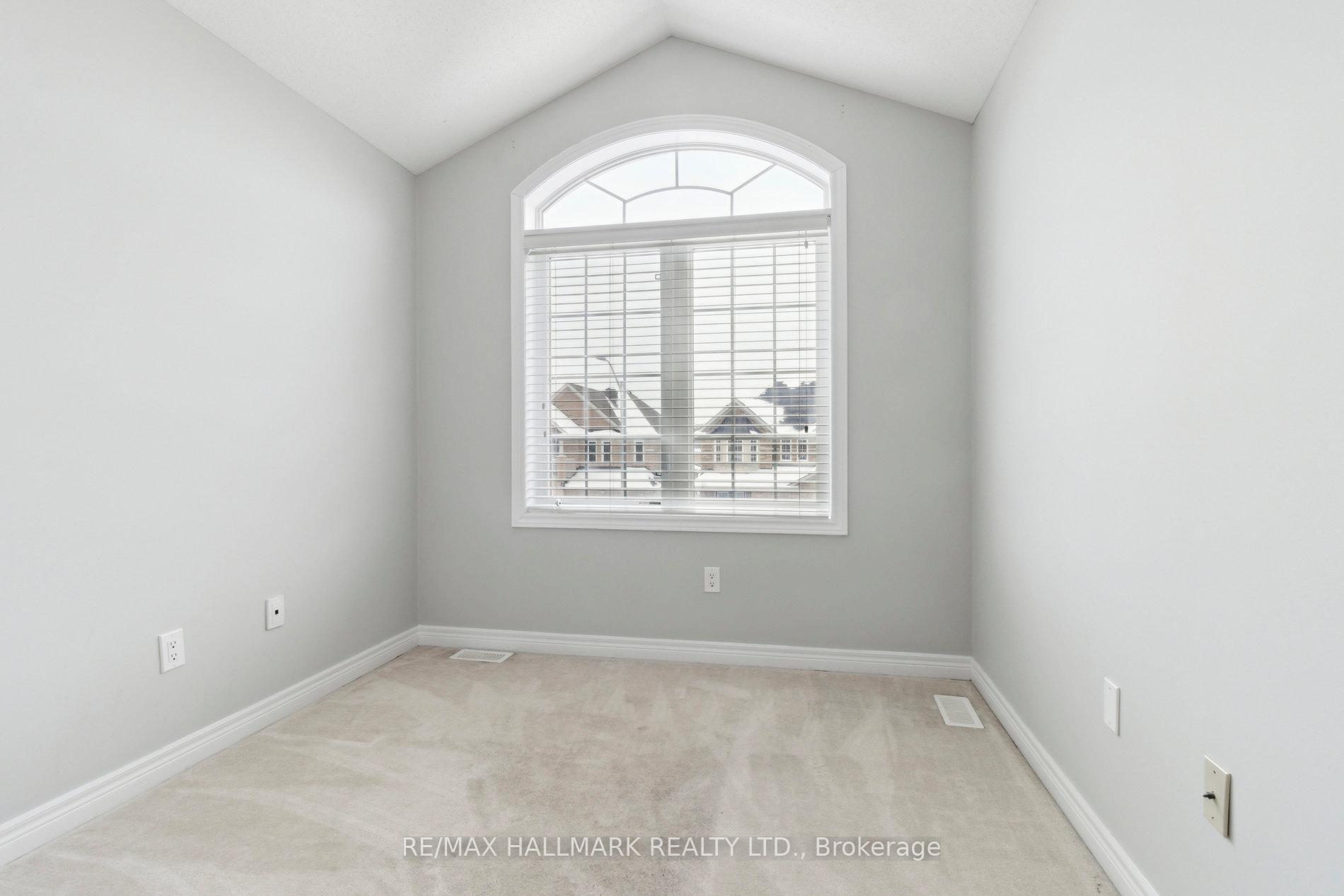 Photo 31 of 140 Black Maple Crescent, Vaughan, Patterson — HOMEH