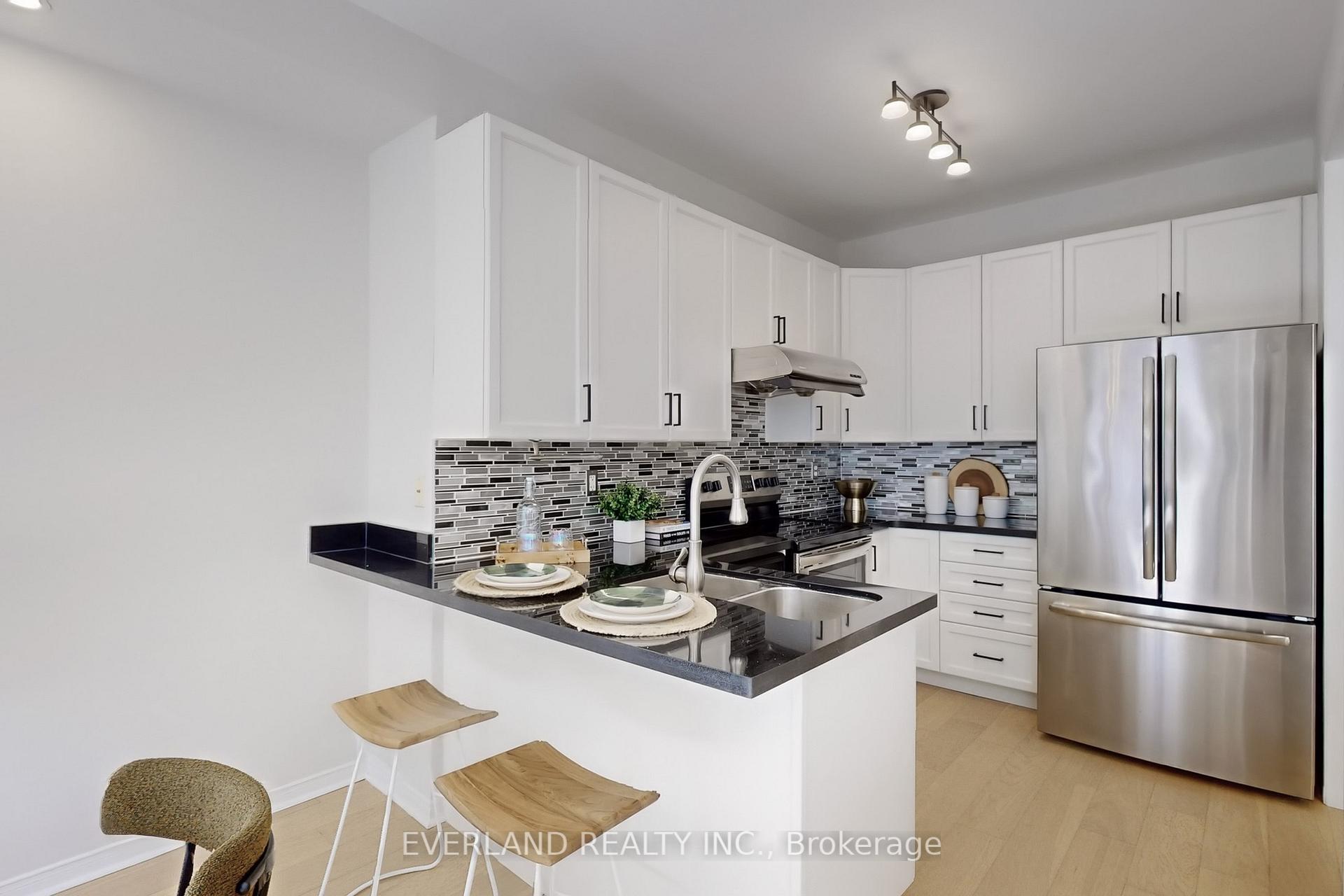 Photo 12 of 45 Lebovic Drive, Richmond Hill, Oak Ridges Lake Wilcox — HOMEH