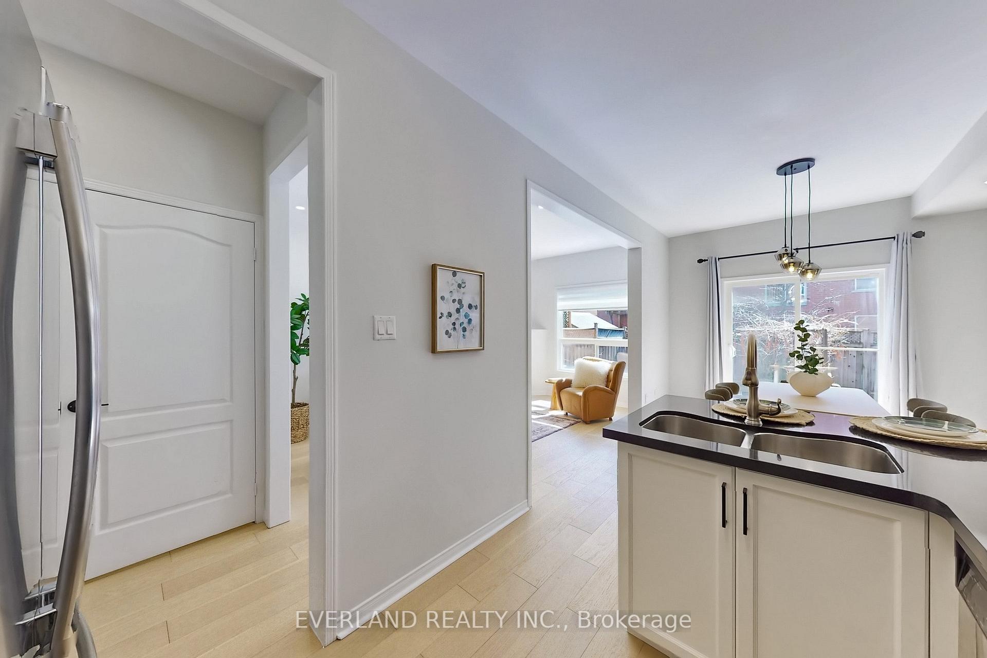Photo 14 of 45 Lebovic Drive, Richmond Hill, Oak Ridges Lake Wilcox — HOMEH