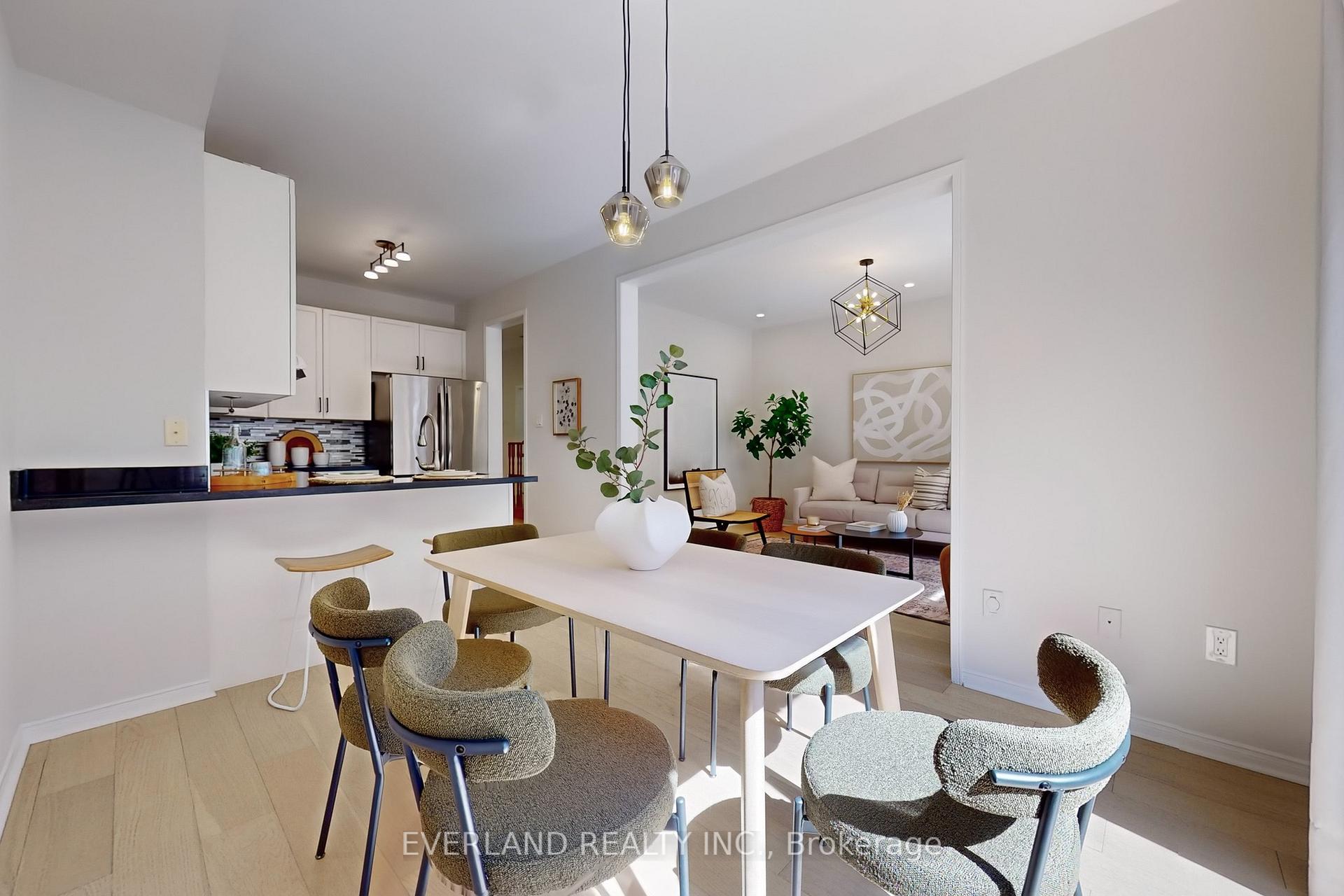 Photo 18 of 45 Lebovic Drive, Richmond Hill, Oak Ridges Lake Wilcox — HOMEH