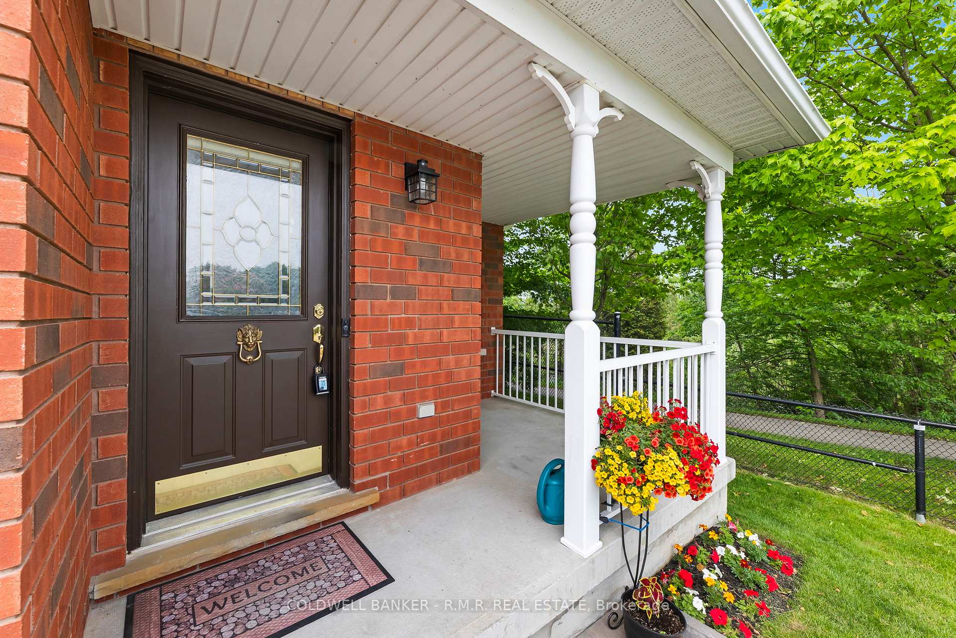 Photo 3 of 42 Ipswich Place, Whitby, Brooklin — HOMEH