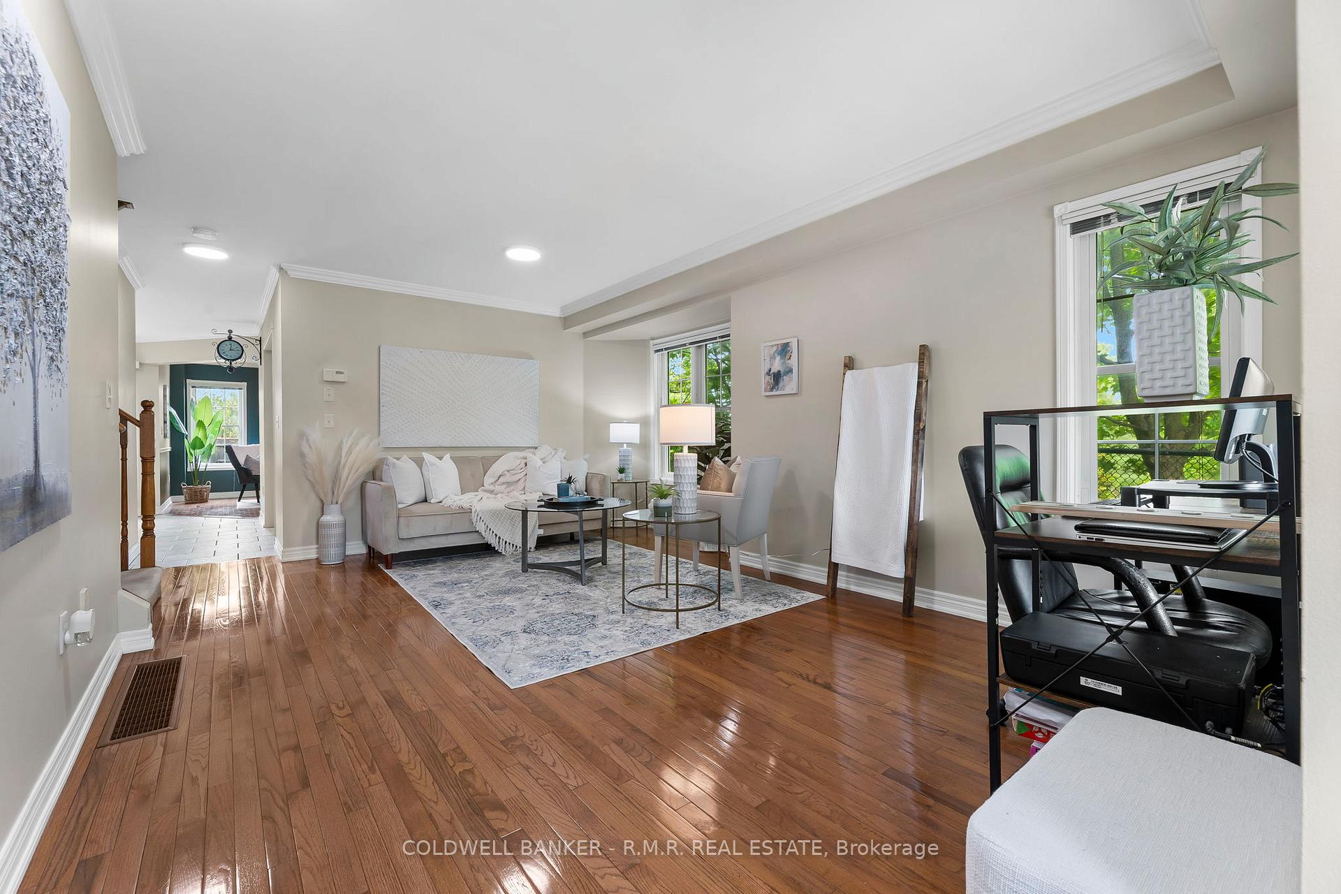 Photo 5 of 42 Ipswich Place, Whitby, Brooklin — HOMEH