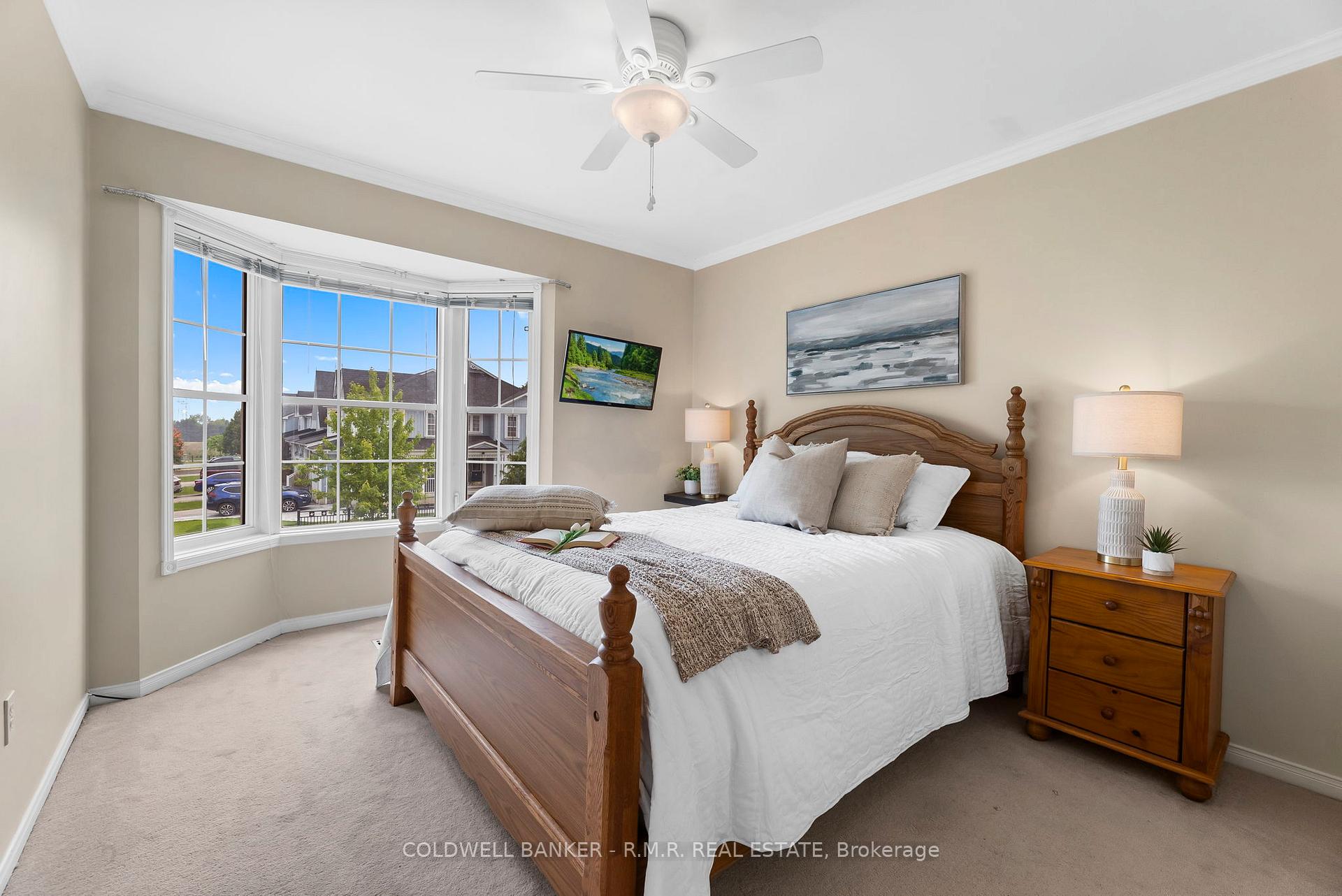 Photo 22 of 42 Ipswich Place, Whitby, Brooklin — HOMEH