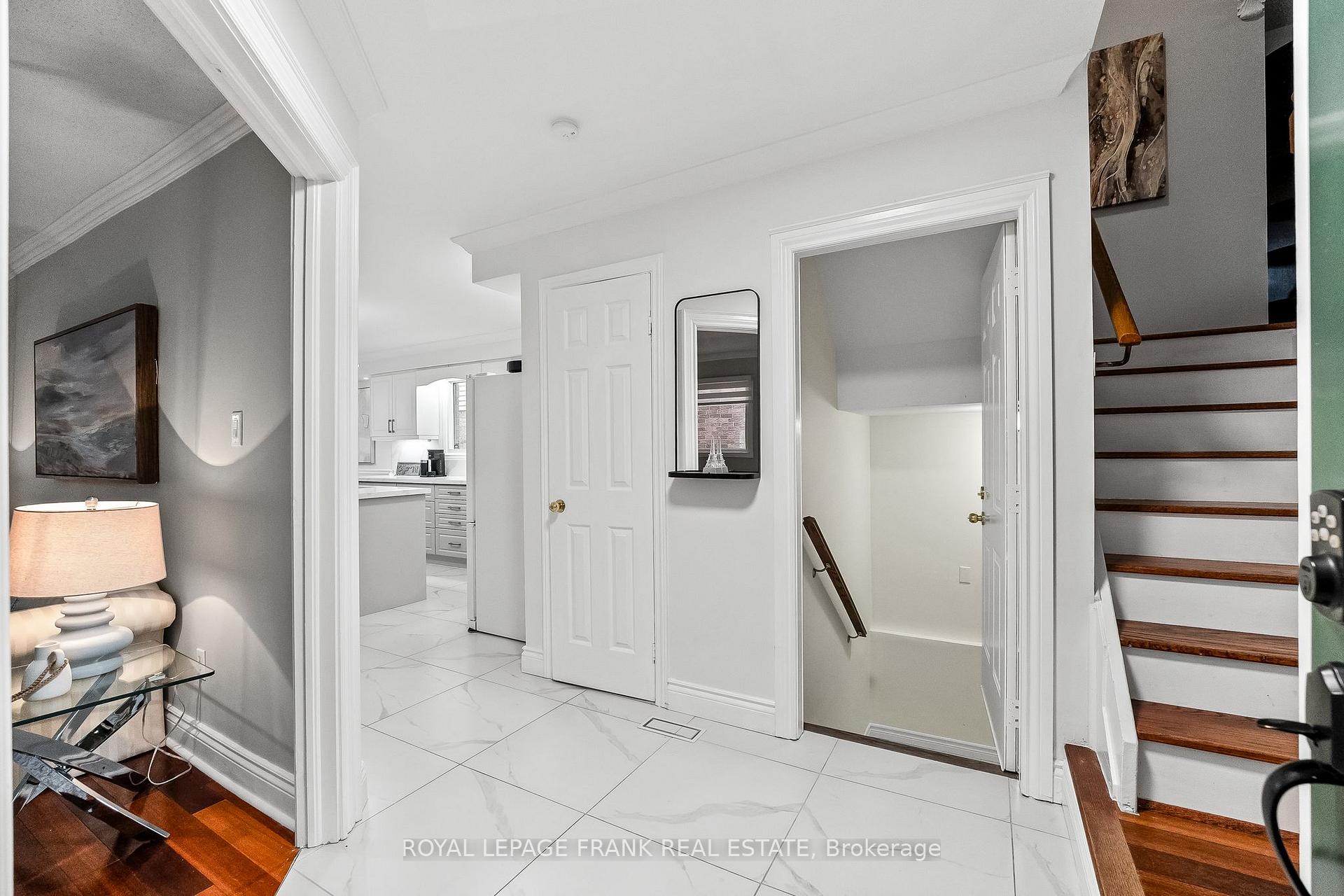 Photo 5 of 2106 Theoden Court, Pickering, Brock Ridge — HOMEH
