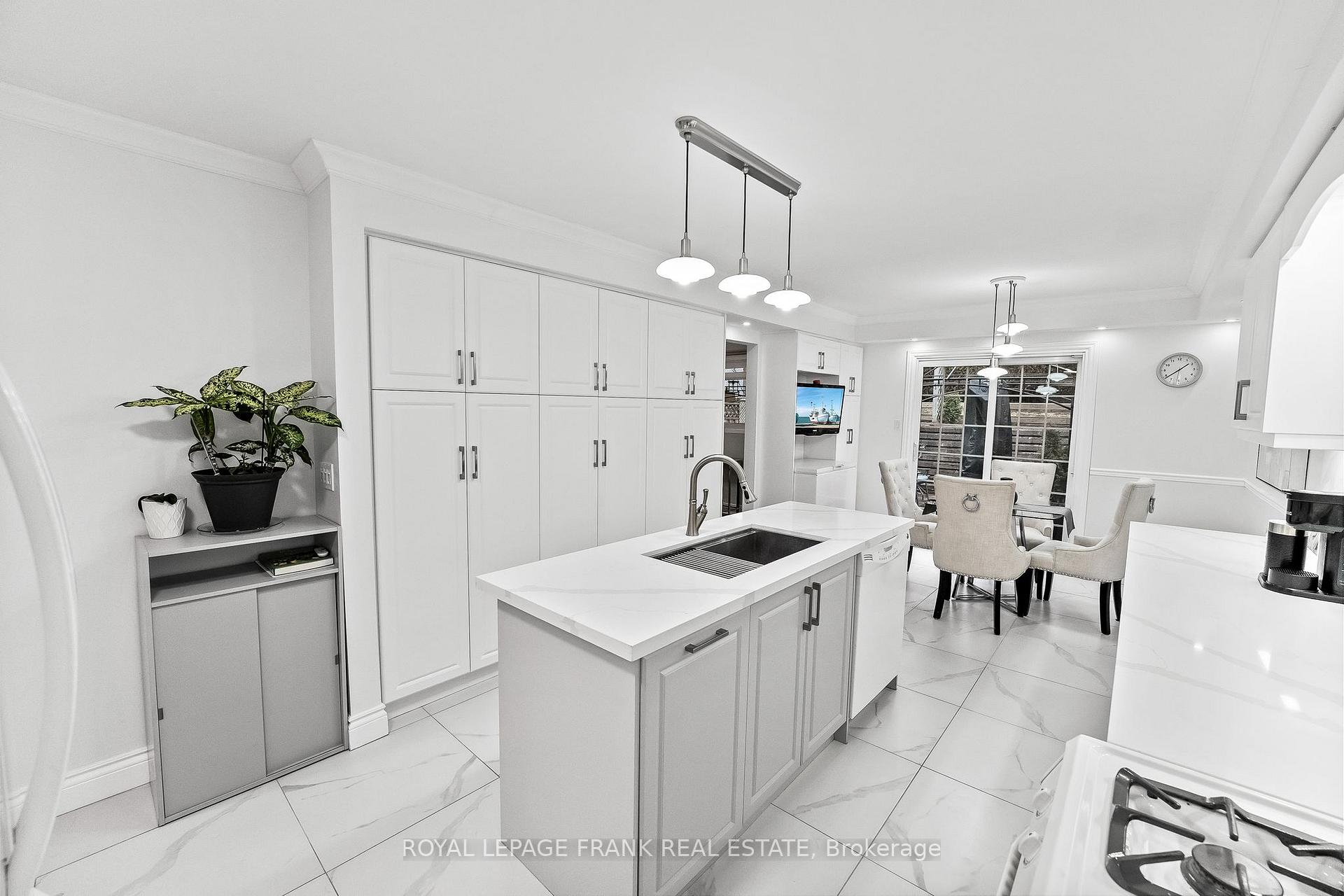 Photo 12 of 2106 Theoden Court, Pickering, Brock Ridge — HOMEH