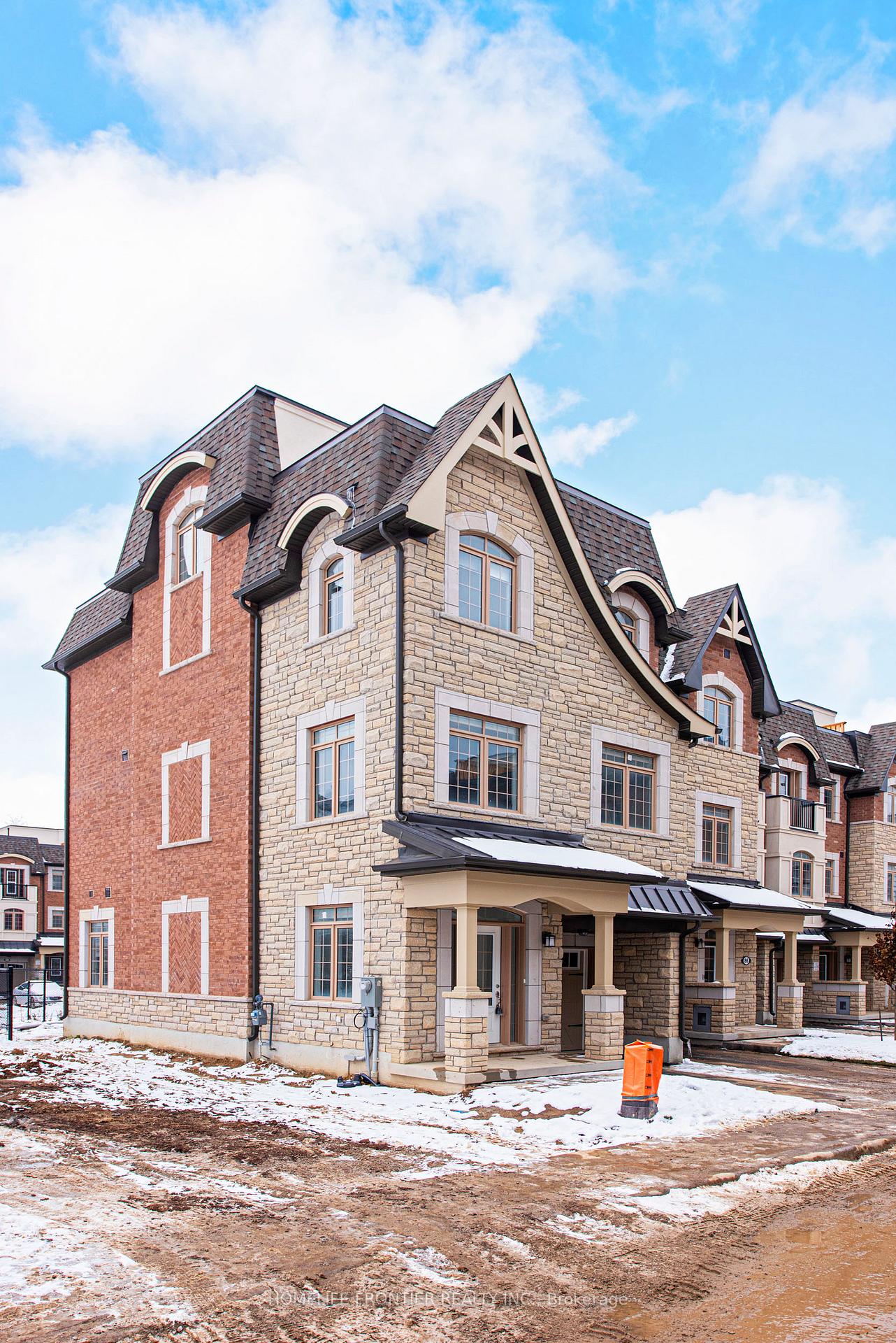 Photo 2 of 82 Glazebrook Drive, Vaughan, East Woodbridge — HOMEH