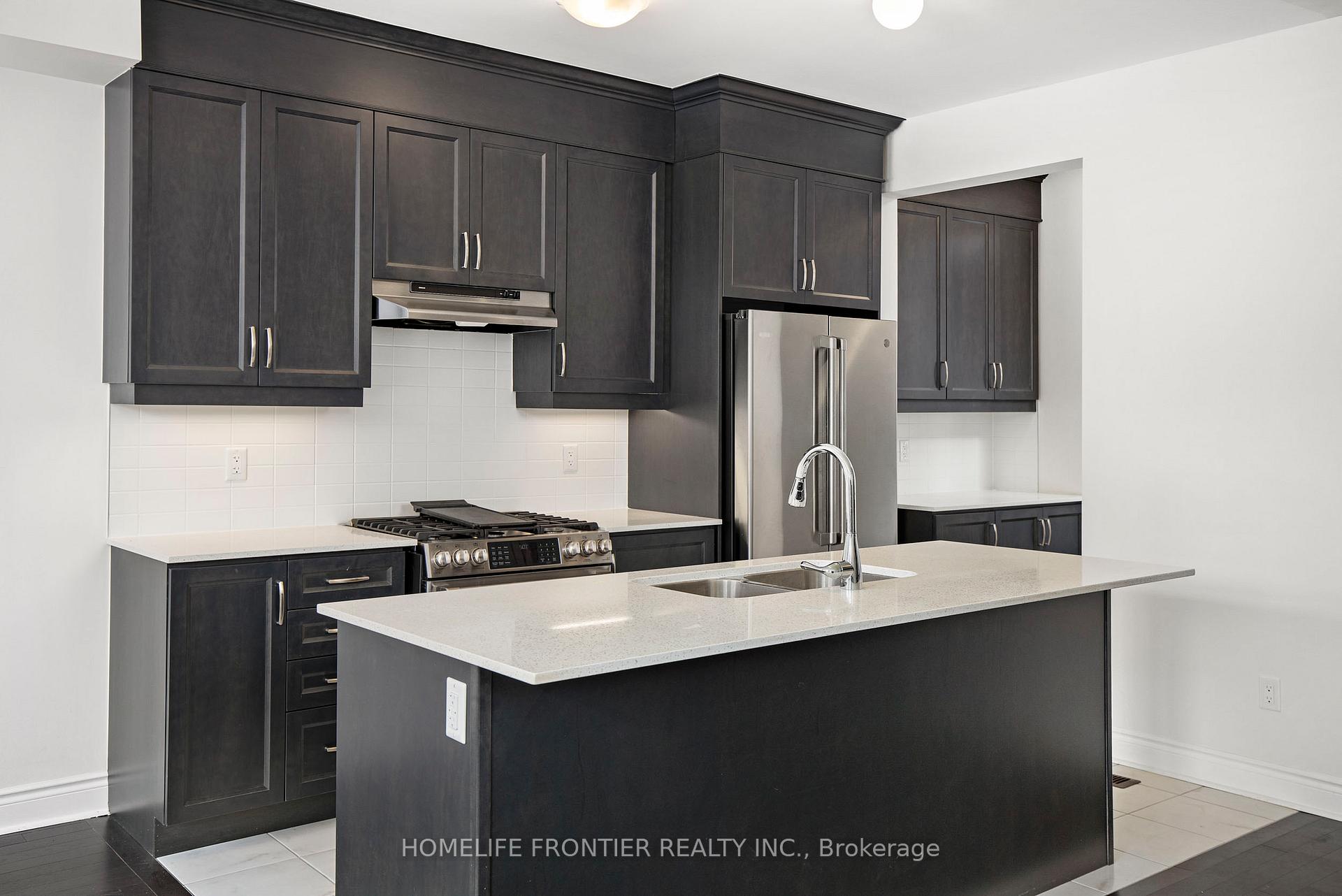 Photo 9 of 82 Glazebrook Drive, Vaughan, East Woodbridge — HOMEH