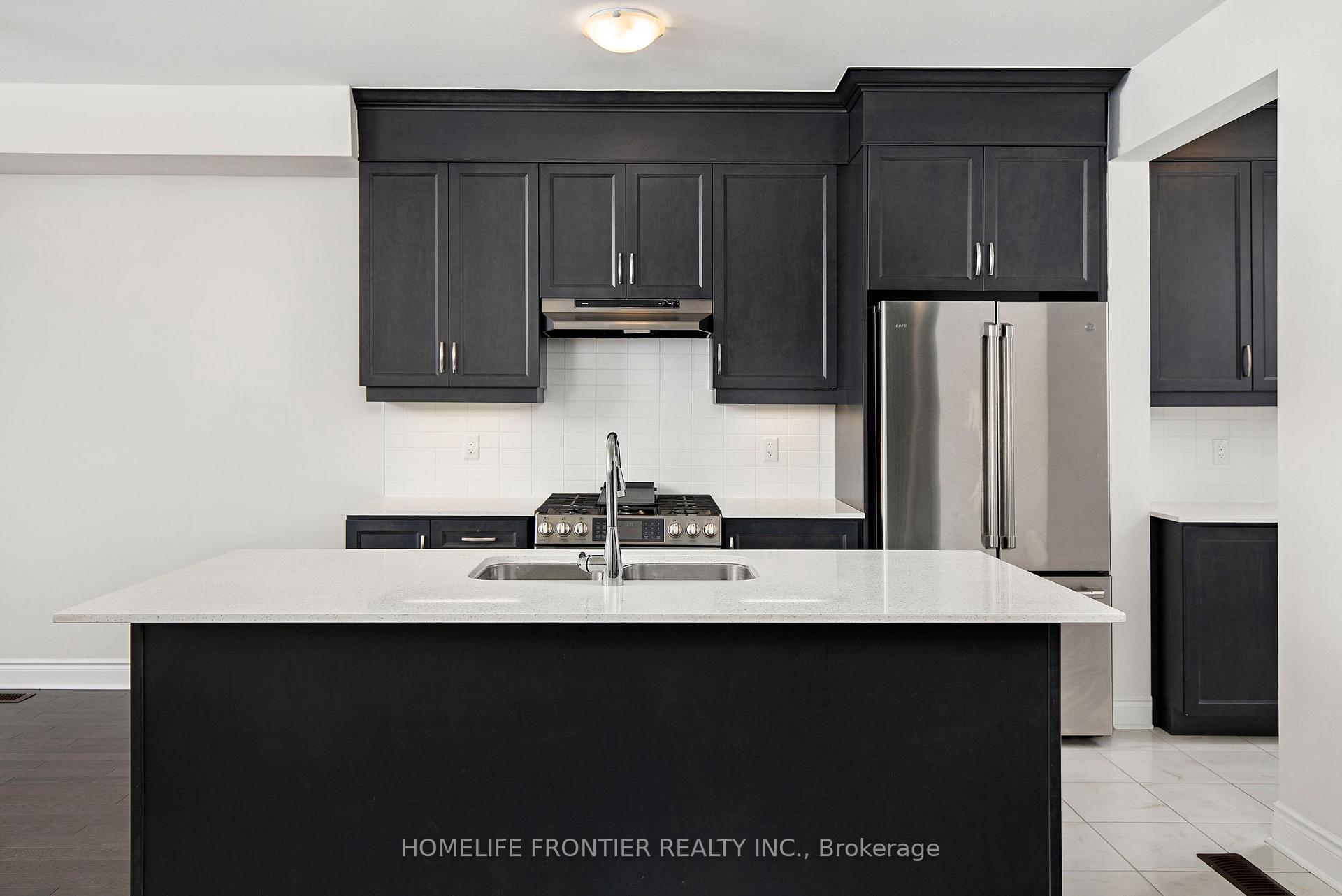 Photo 10 of 82 Glazebrook Drive, Vaughan, East Woodbridge — HOMEH