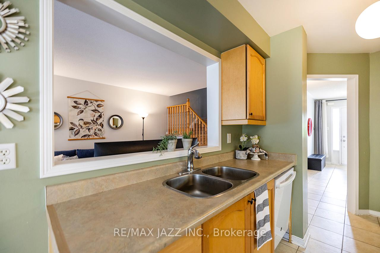 Photo 10 of 80 Barrister Avenue, Whitby, Pringle Creek — HOMEH