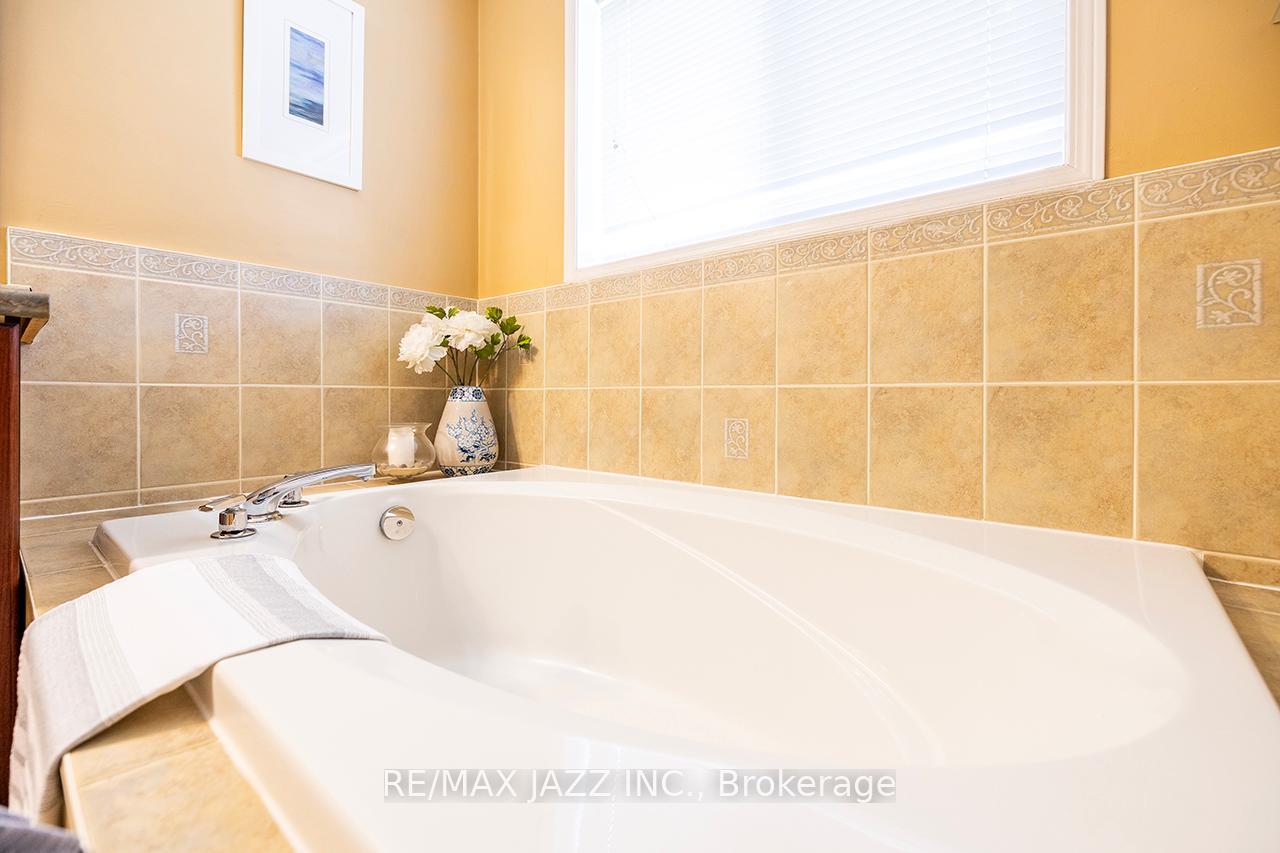 Photo 26 of 80 Barrister Avenue, Whitby, Pringle Creek — HOMEH