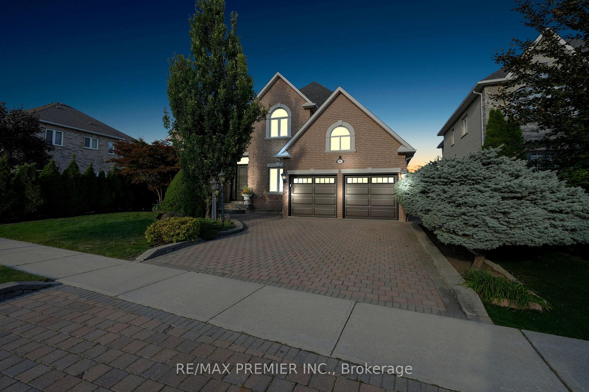 Photo 1 of 93 Novaview Crescent, Vaughan, East Woodbridge — HOMEH
