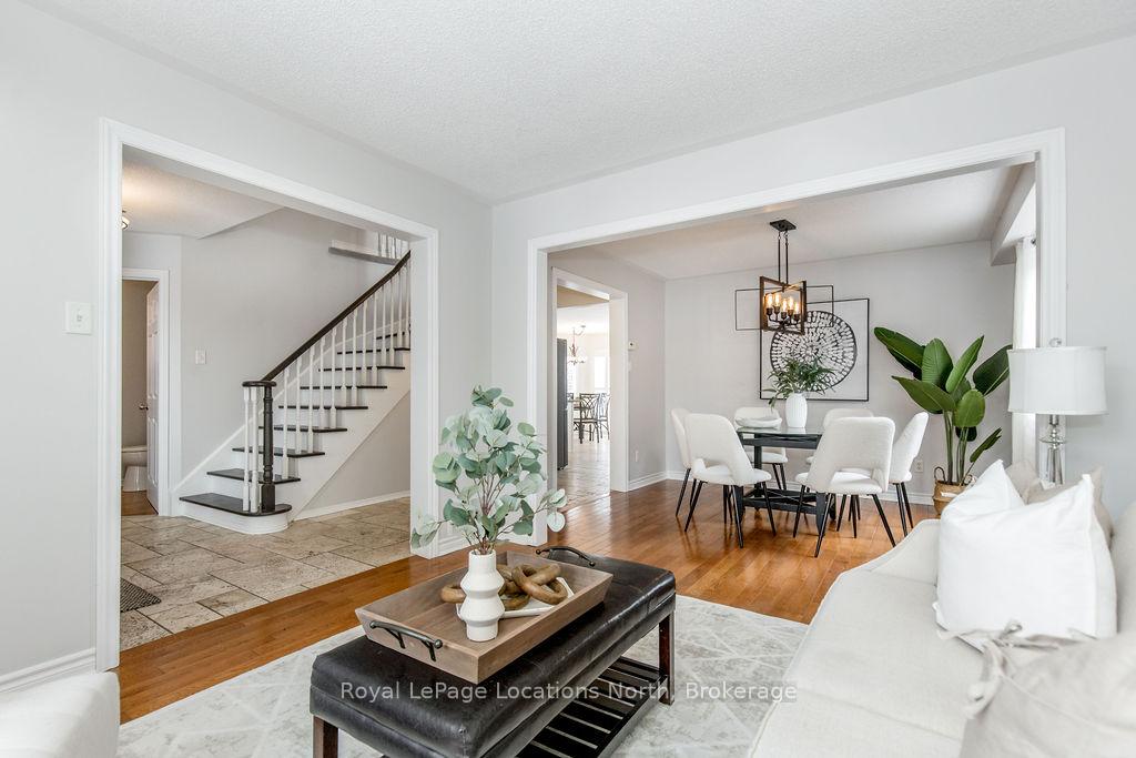 Photo 10 of 45 Holly Meadow Road, Barrie, Holly — HOMEH