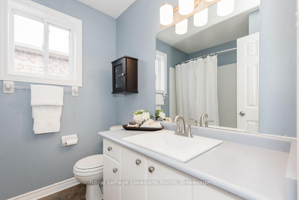 Photo 26 of 45 Holly Meadow Road, Barrie, Holly — HOMEH
