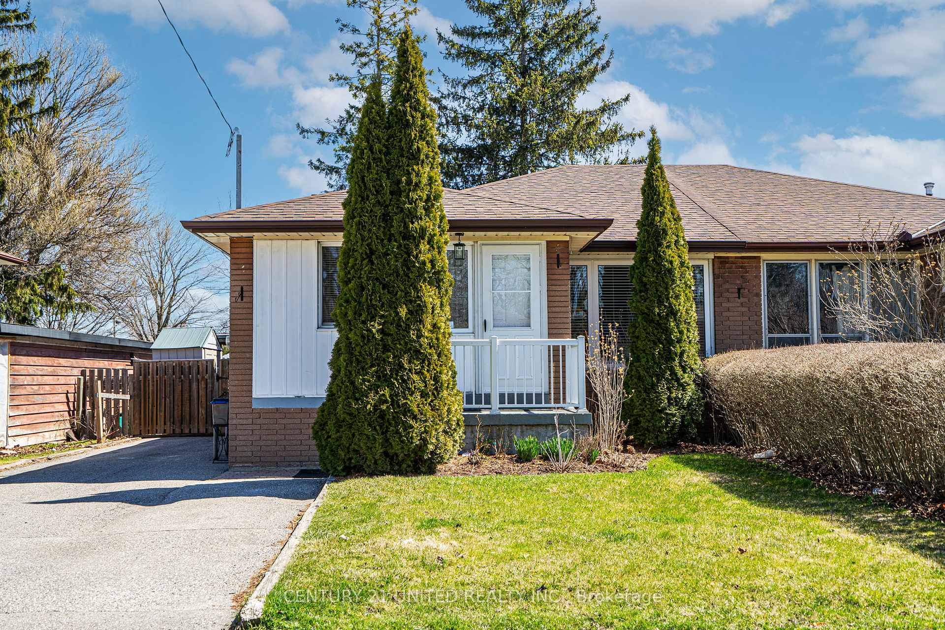 Photo 1 of 243 Lupin Drive, Whitby, Downtown Whitby — HOMEH