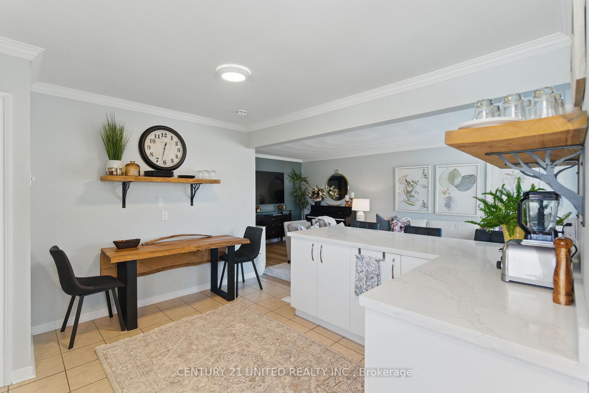 Photo 9 of 243 Lupin Drive, Whitby, Downtown Whitby — HOMEH