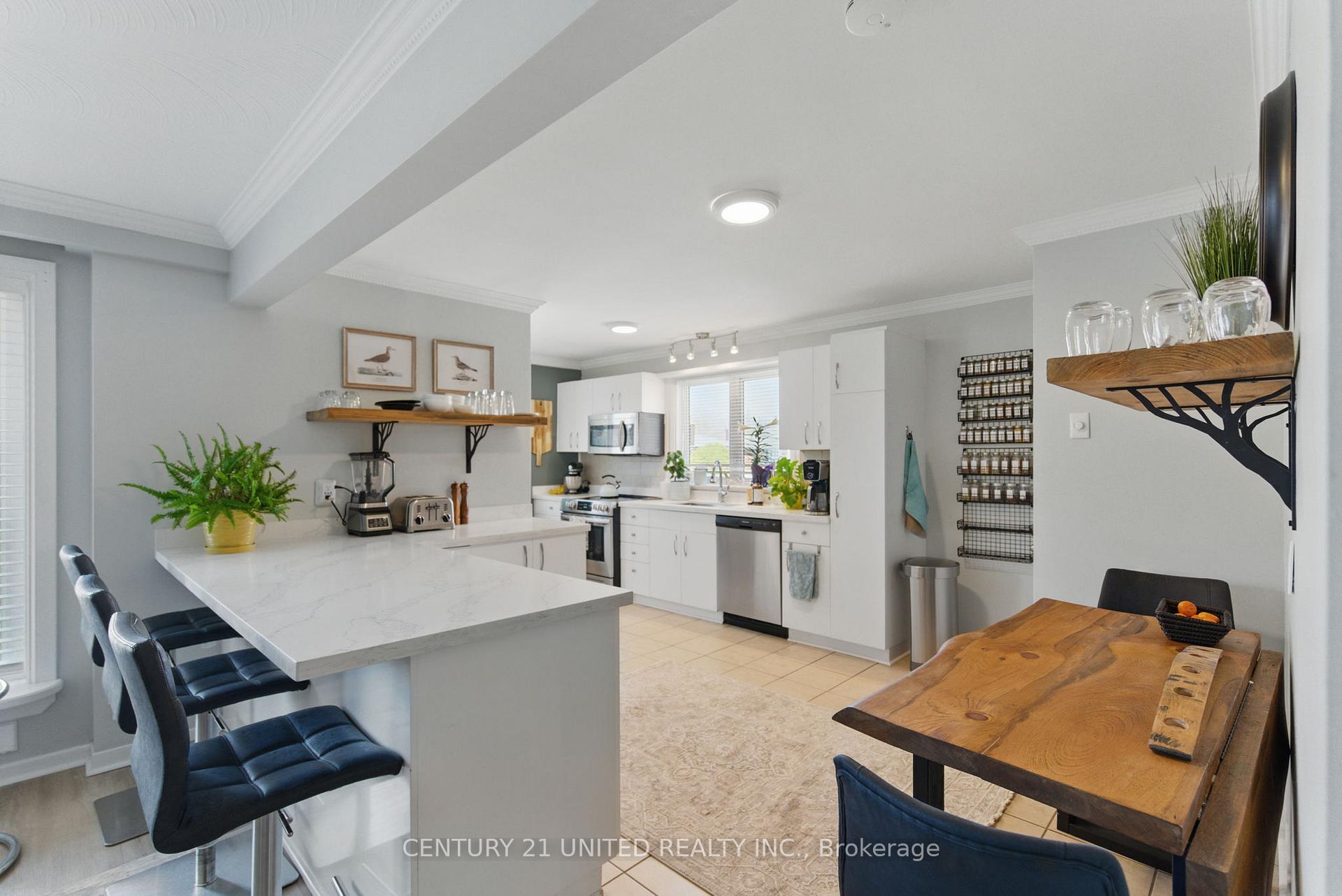 Photo 11 of 243 Lupin Drive, Whitby, Downtown Whitby — HOMEH