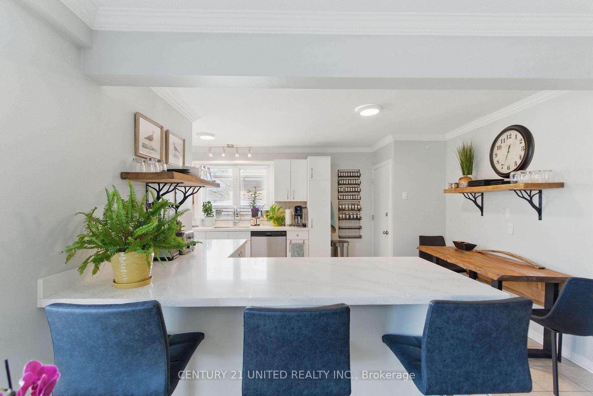 Photo 12 of 243 Lupin Drive, Whitby, Downtown Whitby — HOMEH