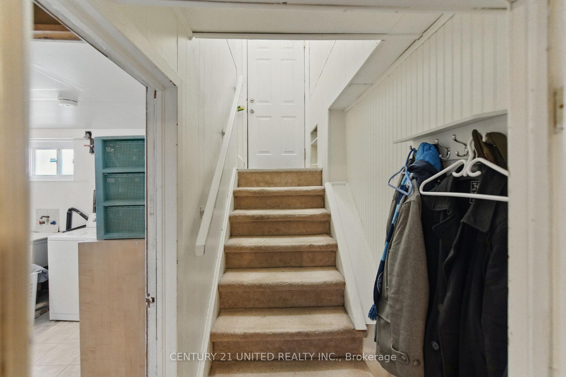 Photo 21 of 243 Lupin Drive, Whitby, Downtown Whitby — HOMEH