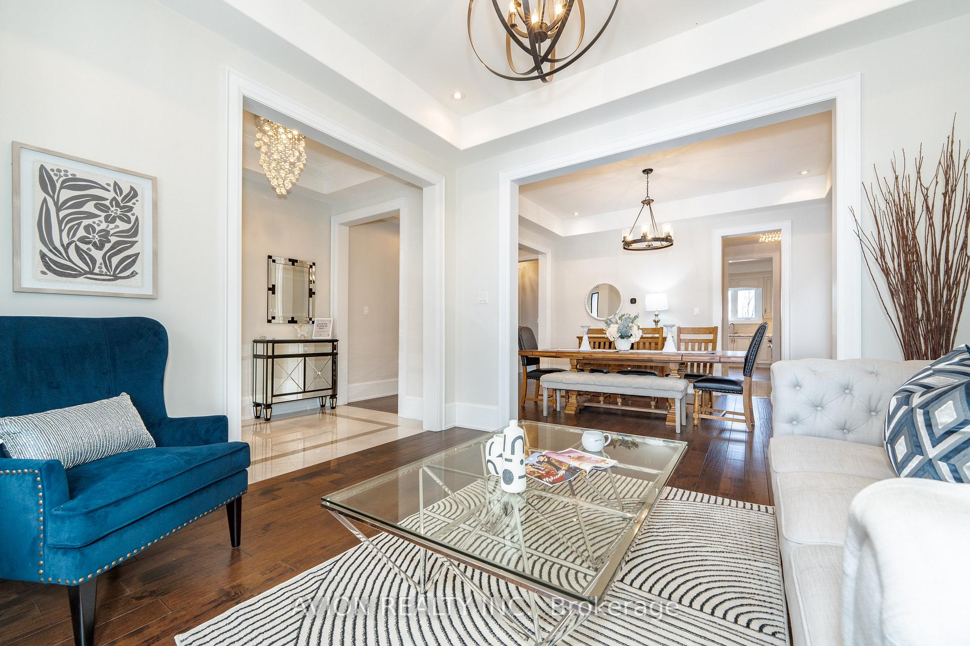 Photo 4 of 705 Hillview Crescent, Pickering, West Shore — HOMEH