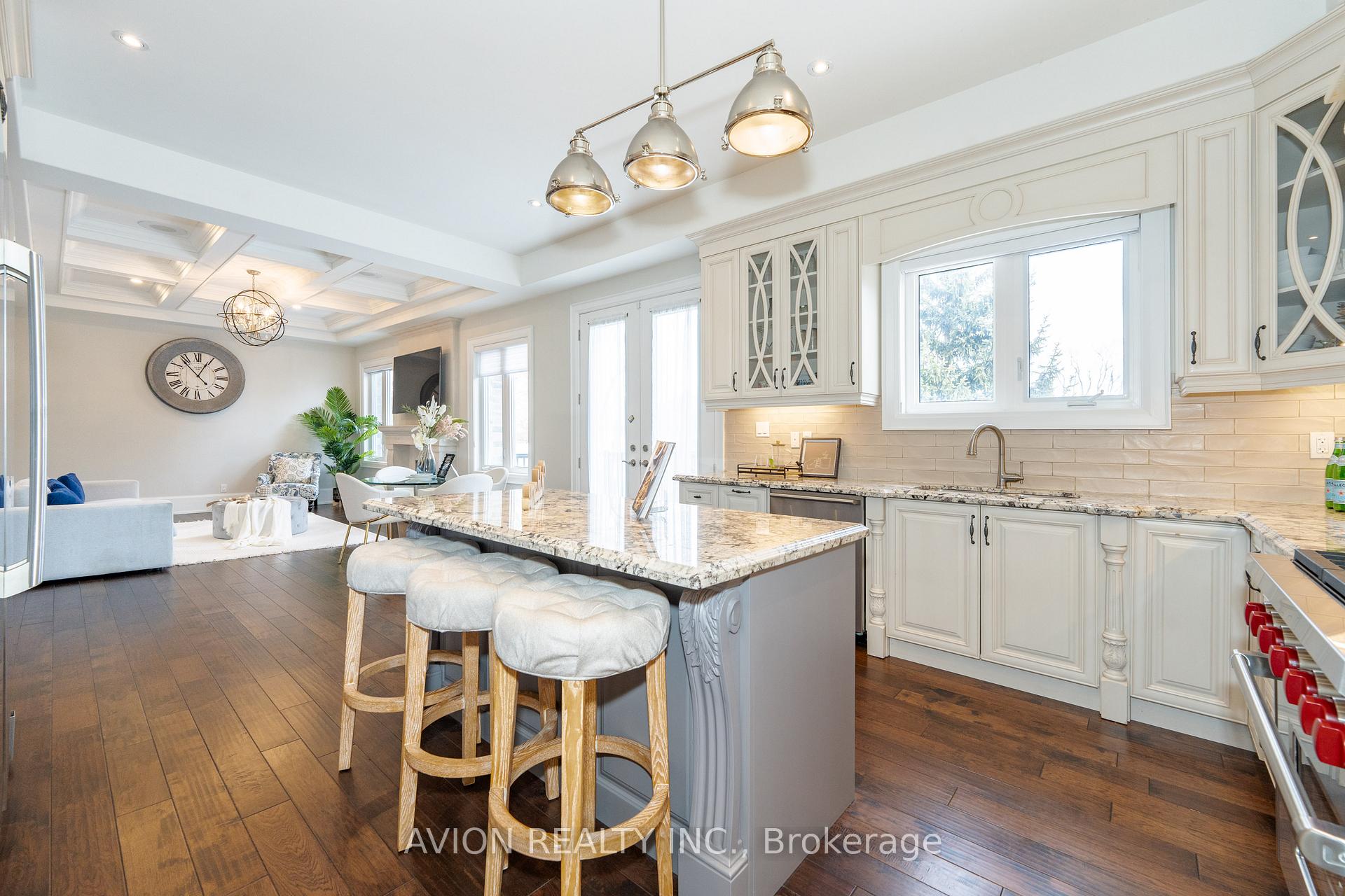 Photo 8 of 705 Hillview Crescent, Pickering, West Shore — HOMEH